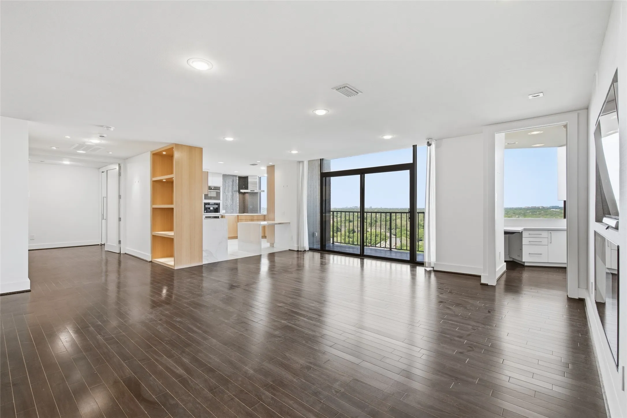 Condominium For Sale in Dallas County , 5200 Keller Springs Road 1331, Dallas, Texas 75248, 2 Bedrooms, 2 Bathrooms, 1 Garage spaces, 2,025 Sqft, built in 1981, Preowned, Price $635,000, mls#21243695, Real Estate Agent in Dallas, Homes For Sale in Dallas county, Homes For Sale in Dallas, Realtor in Dallas Texas, Real Estate Brokerage Independent Realty Texas, Luminita Cordes Realtor