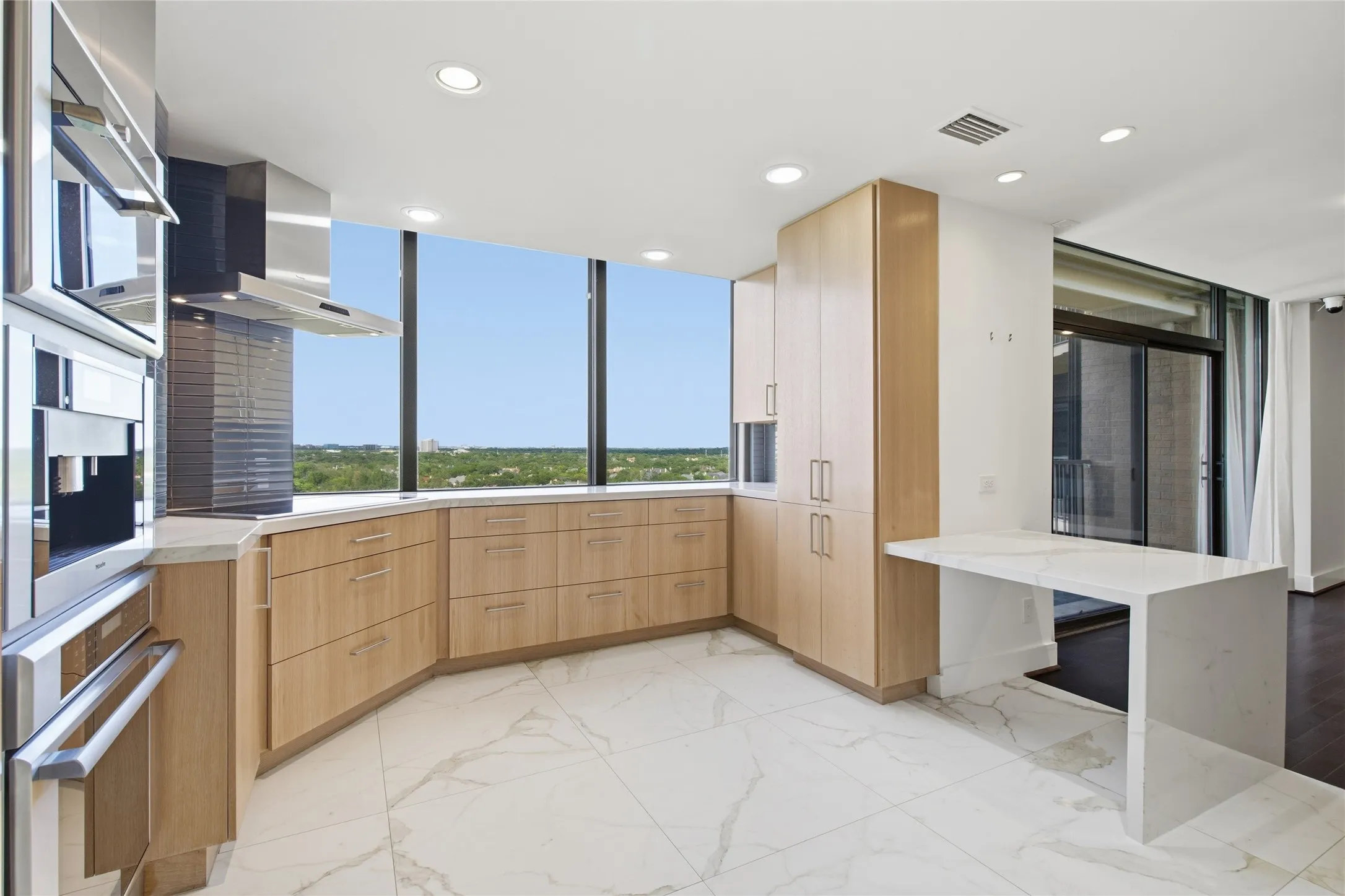 Condominium For Sale in Dallas County , 5200 Keller Springs Road 1331, Dallas, Texas 75248, 2 Bedrooms, 2 Bathrooms, 1 Garage spaces, 2,025 Sqft, built in 1981, Preowned, Price $635,000, mls#21243695, Real Estate Agent in Dallas, Homes For Sale in Dallas county, Homes For Sale in Dallas, Realtor in Dallas Texas, Real Estate Brokerage Independent Realty Texas, Luminita Cordes Realtor