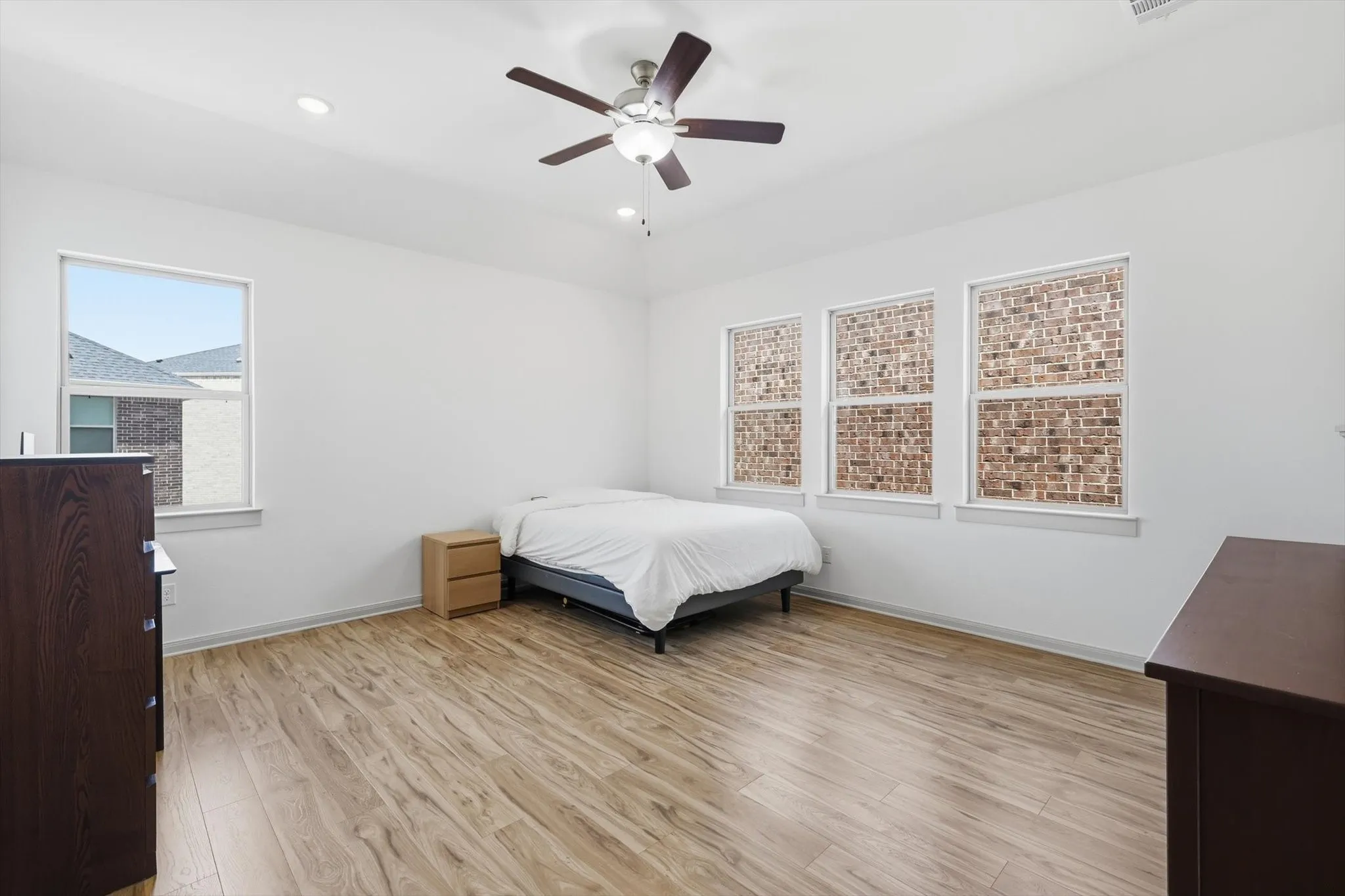 Single Family Residence For Sale in Tarrant County , 241 Harbor Hills Drive, Flower Mound, Texas 75028, 3 Bedrooms, 3 Bathrooms, 2 Garage spaces, 2,421 Sqft, built in 2020, Preowned, Price $598,000, mls#21241114, Real Estate Agent in Flower Mound, Homes For Sale in Tarrant county, Homes For Sale in Flower Mound, Realtor in Flower Mound Texas, Real Estate Brokerage Independent Realty Texas, Luminita Cordes Realtor