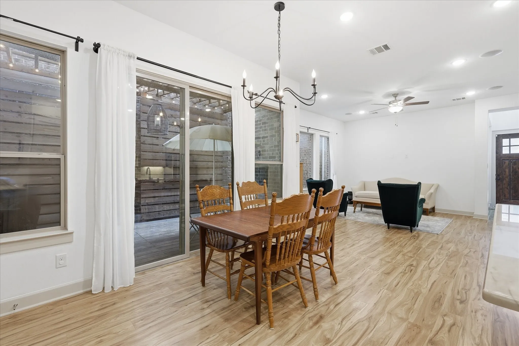 Single Family Residence For Sale in Tarrant County , 241 Harbor Hills Drive, Flower Mound, Texas 75028, 3 Bedrooms, 3 Bathrooms, 2 Garage spaces, 2,421 Sqft, built in 2020, Preowned, Price $598,000, mls#21241114, Real Estate Agent in Flower Mound, Homes For Sale in Tarrant county, Homes For Sale in Flower Mound, Realtor in Flower Mound Texas, Real Estate Brokerage Independent Realty Texas, Luminita Cordes Realtor