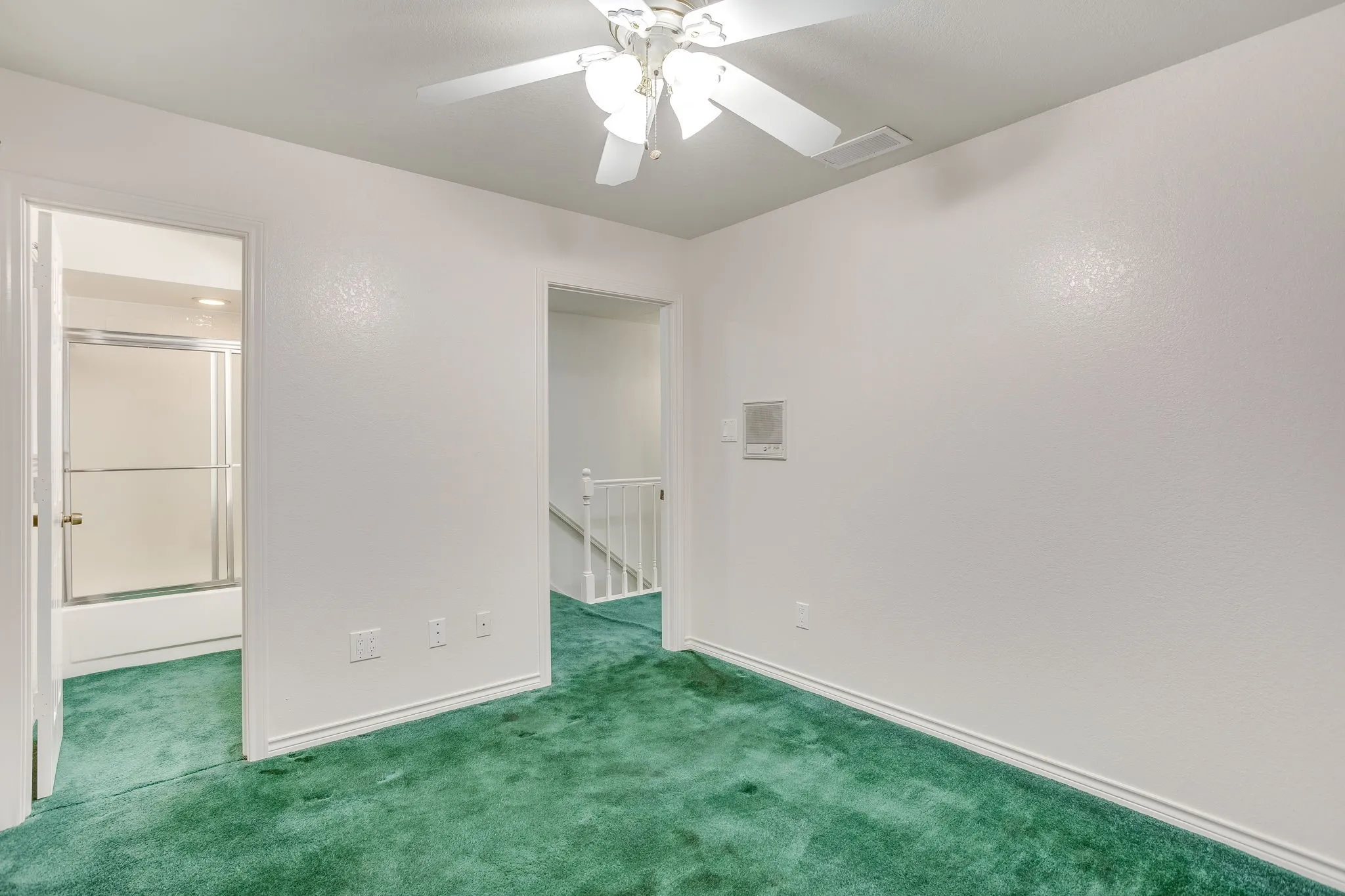 Single Family Residence For Sale in Dallas County , 2317 Willow Oak Drive, Irving, Texas 75060, 4 Bedroom, 4 Bathroom, 2 Garage spaces, 2,671 Sqft, built in 1984, mls#21243112, Real Estate Agent in Irving, Homes For Sale in Dallas county, Homes For Sale in Irving, Realtor in Irving Texas, Real Estate Brokerage Independent Realty Texas, Luminita Cordes Realtor