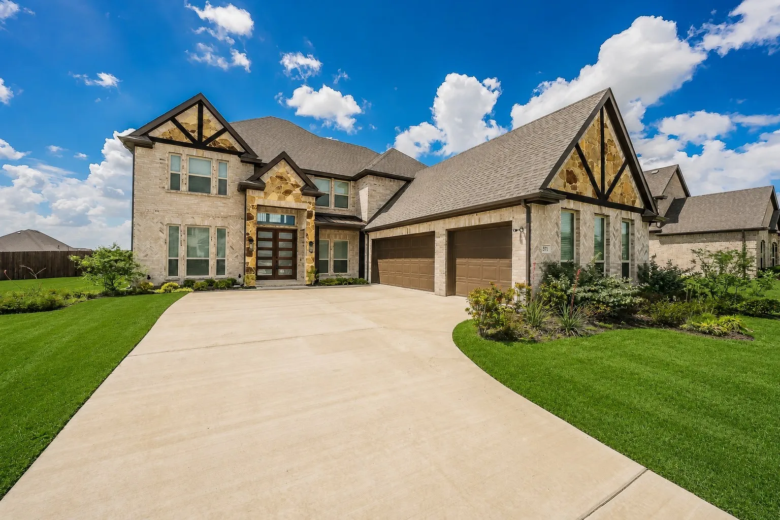 Single Family Residence For Sale in Ellis County , 371 Cheyenne Mountain Drive, Ovilla, Texas 75154, 5 Bedroom, 4 Bathroom, 3 Garage spaces, 4,161 Sqft, built in 2024, Preowned, mls#21233336, Real Estate Agent in Ovilla, Homes For Sale in Ellis county, Homes For Sale in Ovilla, Realtor in Ovilla Texas, Real Estate Brokerage Independent Realty Texas, Luminita Cordes Realtor