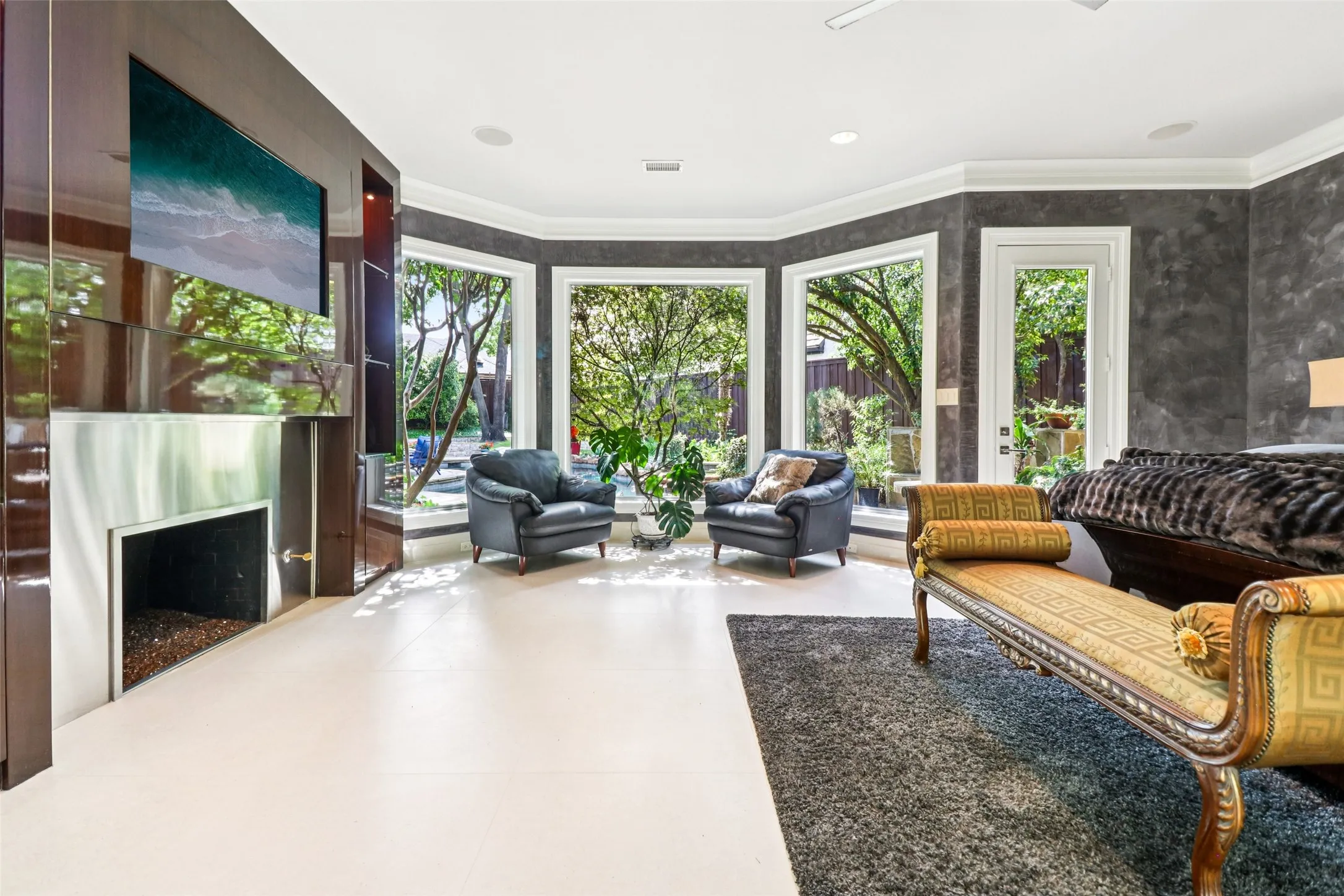 Single Family Residence For Sale in Collin County , 17704 Cedar Creek Canyon Drive, Dallas, Texas 75252, 5 Bedroom, 6 Bathroom, 3 Garage spaces, 5,530 Sqft, built in 1988, Preowned, mls#21243918, Real Estate Agent in Dallas, Homes For Sale in Collin county, Homes For Sale in Dallas, Realtor in Dallas Texas, Real Estate Brokerage Independent Realty Texas, Luminita Cordes Realtor