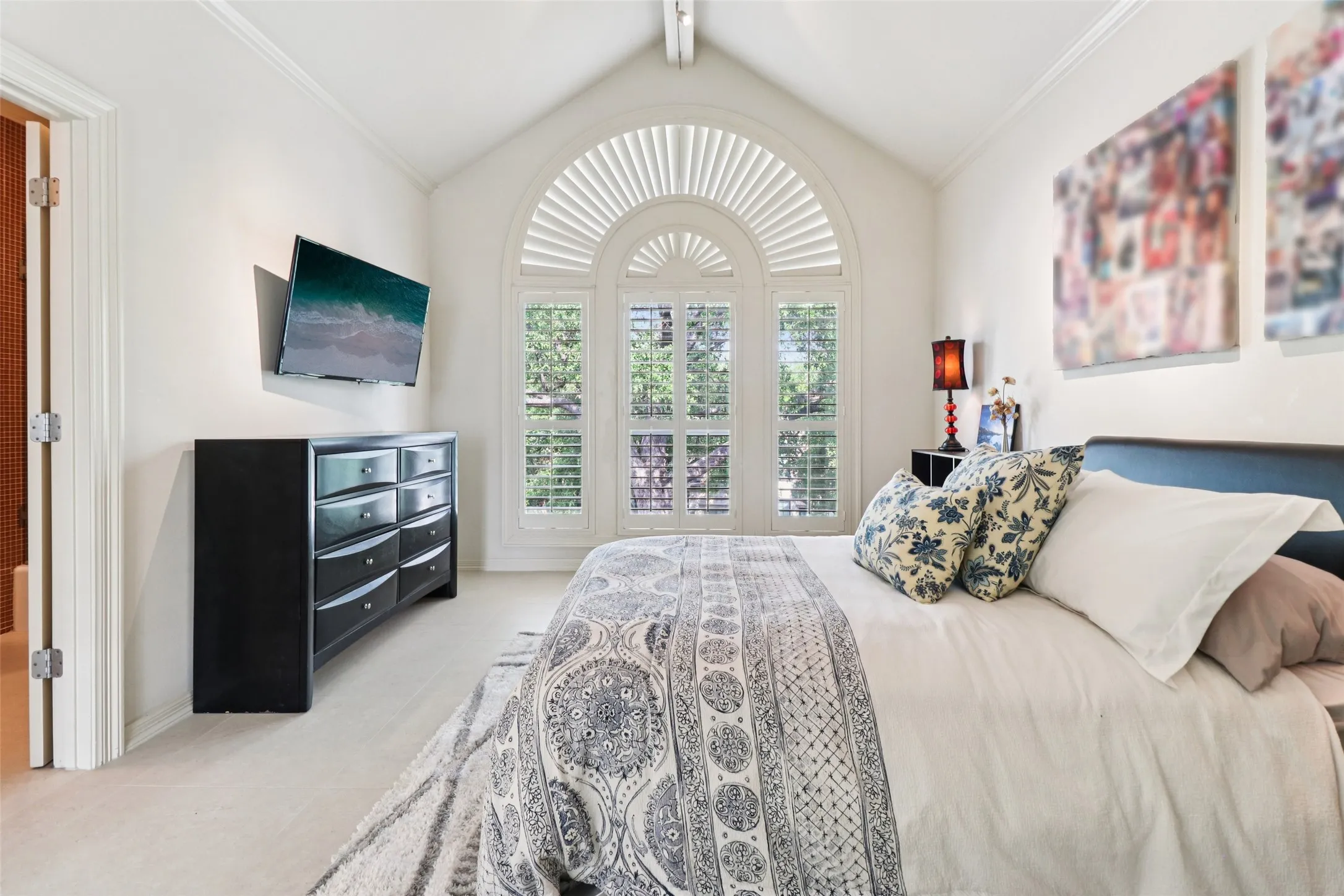 Single Family Residence For Sale in Collin County , 17704 Cedar Creek Canyon Drive, Dallas, Texas 75252, 5 Bedroom, 6 Bathroom, 3 Garage spaces, 5,530 Sqft, built in 1988, Preowned, mls#21243918, Real Estate Agent in Dallas, Homes For Sale in Collin county, Homes For Sale in Dallas, Realtor in Dallas Texas, Real Estate Brokerage Independent Realty Texas, Luminita Cordes Realtor