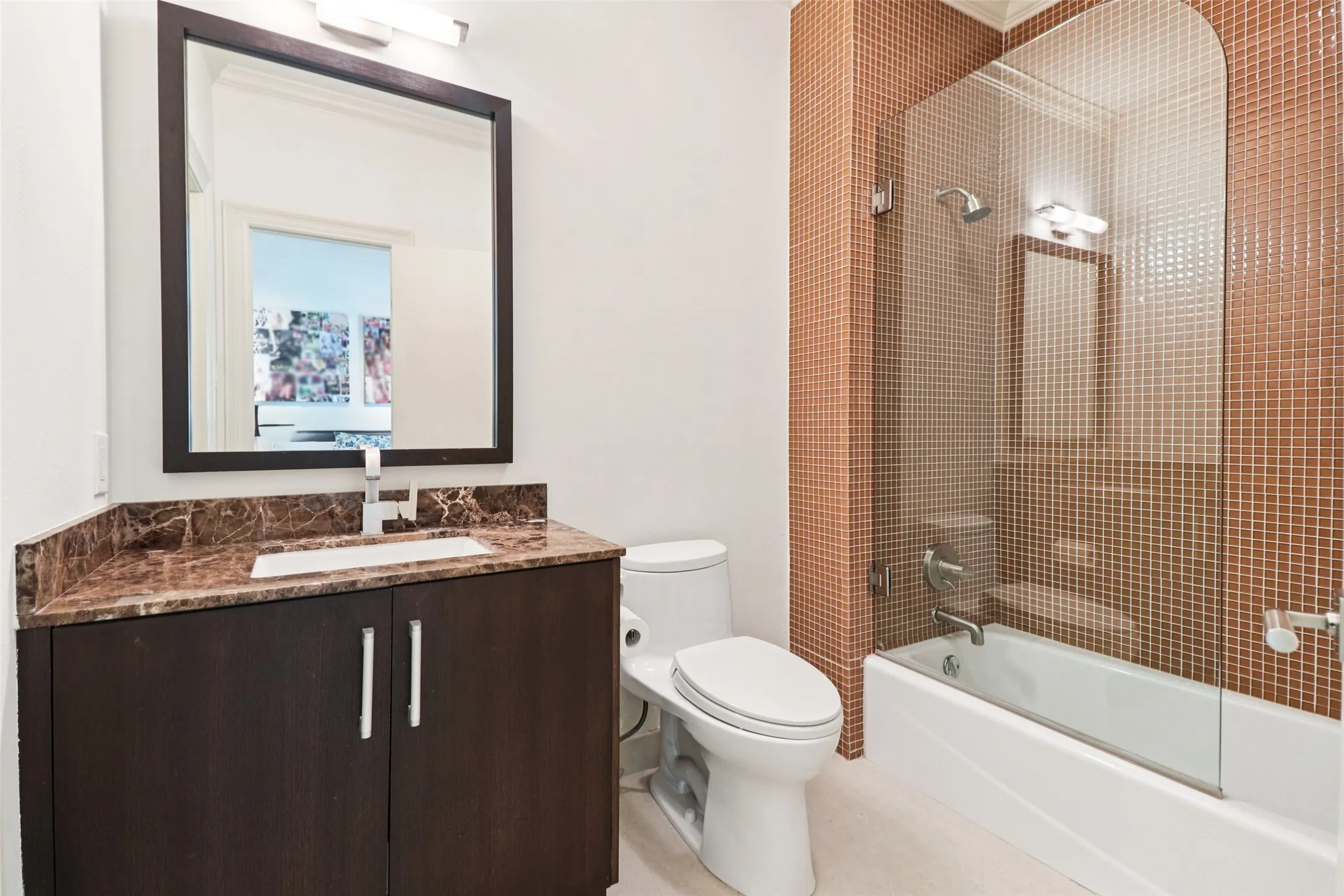 Single Family Residence For Sale in Collin County , 17704 Cedar Creek Canyon Drive, Dallas, Texas 75252, 5 Bedroom, 6 Bathroom, 3 Garage spaces, 5,530 Sqft, built in 1988, Preowned, mls#21243918, Real Estate Agent in Dallas, Homes For Sale in Collin county, Homes For Sale in Dallas, Realtor in Dallas Texas, Real Estate Brokerage Independent Realty Texas, Luminita Cordes Realtor