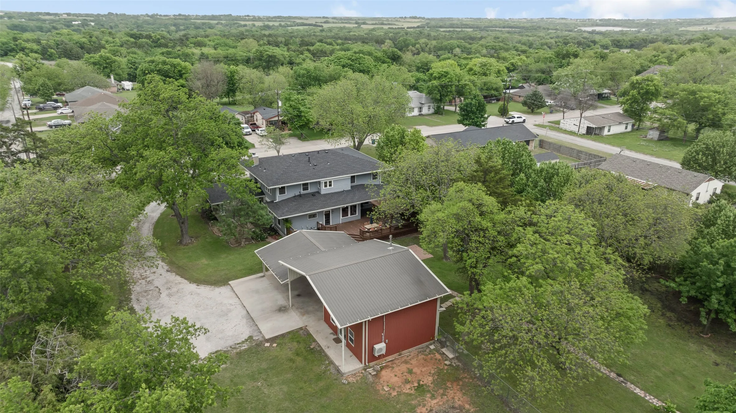 Single Family Residence For Sale in Collin County , 706 S Main Street, Farmersville, Texas 75442, 4 Bedroom, 4 Bathroom, Garage spaces, 4,159 Sqft, built in 1914, Preowned, mls#21242929, Real Estate Agent in Farmersville, Homes For Sale in Collin county, Homes For Sale in Farmersville, Realtor in Farmersville Texas, Real Estate Brokerage Independent Realty Texas, Luminita Cordes Realtor