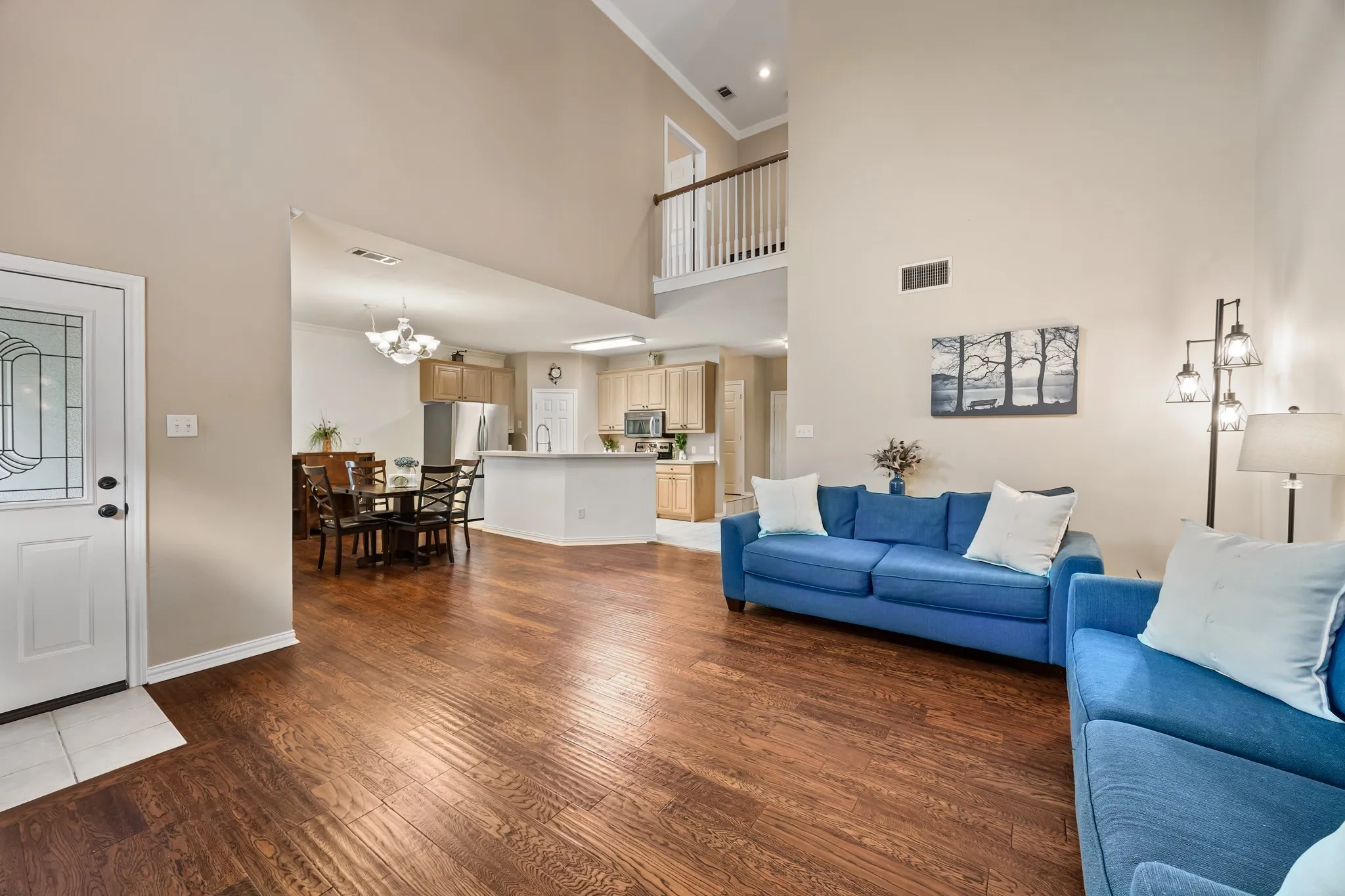 Single Family Residence For Sale in Rockwall County , 3411 Augusta Boulevard, Rockwall, Texas 75087, 3 Bedroom, 3 Bathroom, 2 Garage spaces, 1,932 Sqft, built in 1998, Preowned, mls#21239650, Real Estate Agent in Rockwall, Homes For Sale in Rockwall county, Homes For Sale in Rockwall, Realtor in Rockwall Texas, Real Estate Brokerage Independent Realty Texas, Luminita Cordes Realtor