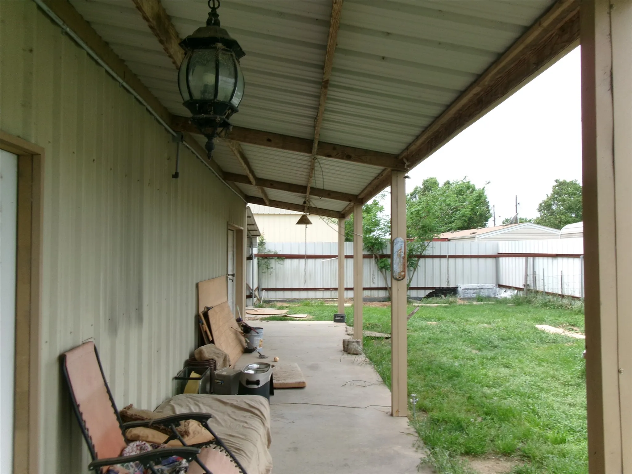 Single Family Residence For Sale in Wood County , 430 Waterfront Row, Quitman, Texas 75783, 2 Bedroom, 2 Bathroom, 4 Garage spaces, 1,856 Sqft, built in 2013, Preowned, mls#21239353, Real Estate Agent in Quitman, Homes For Sale in Wood county, Homes For Sale in Quitman, Realtor in Quitman Texas, Real Estate Brokerage Independent Realty Texas, Luminita Cordes Realtor