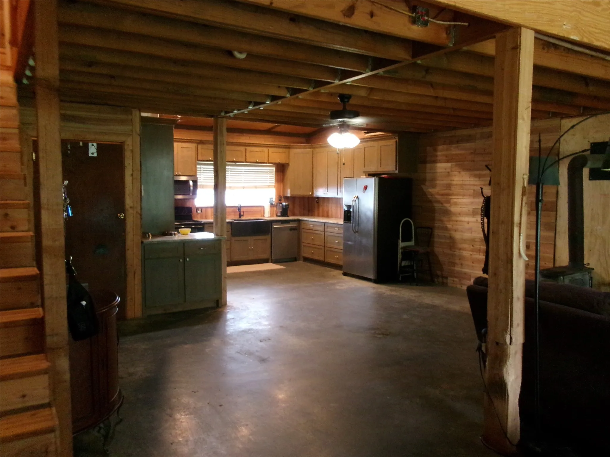 Single Family Residence For Sale in Wood County , 430 Waterfront Row, Quitman, Texas 75783, 2 Bedroom, 2 Bathroom, 4 Garage spaces, 1,856 Sqft, built in 2013, Preowned, mls#21239353, Real Estate Agent in Quitman, Homes For Sale in Wood county, Homes For Sale in Quitman, Realtor in Quitman Texas, Real Estate Brokerage Independent Realty Texas, Luminita Cordes Realtor