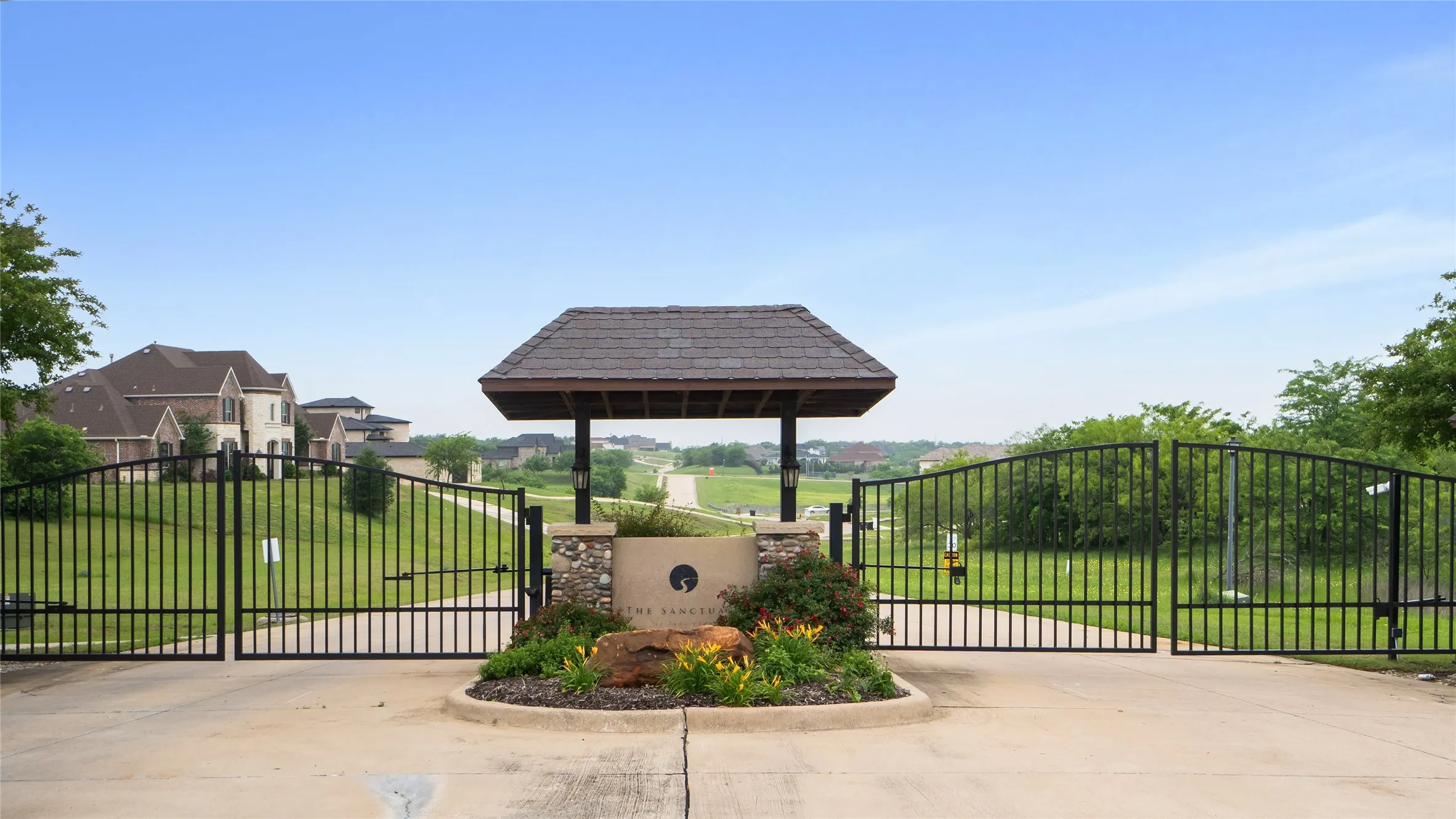 Unimproved Land For Sale in Dallas County , 1207 Tulip Court, Grand Prairie, Texas 75104, 0, 0, Garage spaces, 0 Sqft, built in 0, Price $380,000, mls#21242573, Real Estate Agent in Grand Prairie, Homes For Sale in Dallas county, Homes For Sale in Grand Prairie, Realtor in Grand Prairie Texas, Real Estate Brokerage Independent Realty Texas, Luminita Cordes Realtor