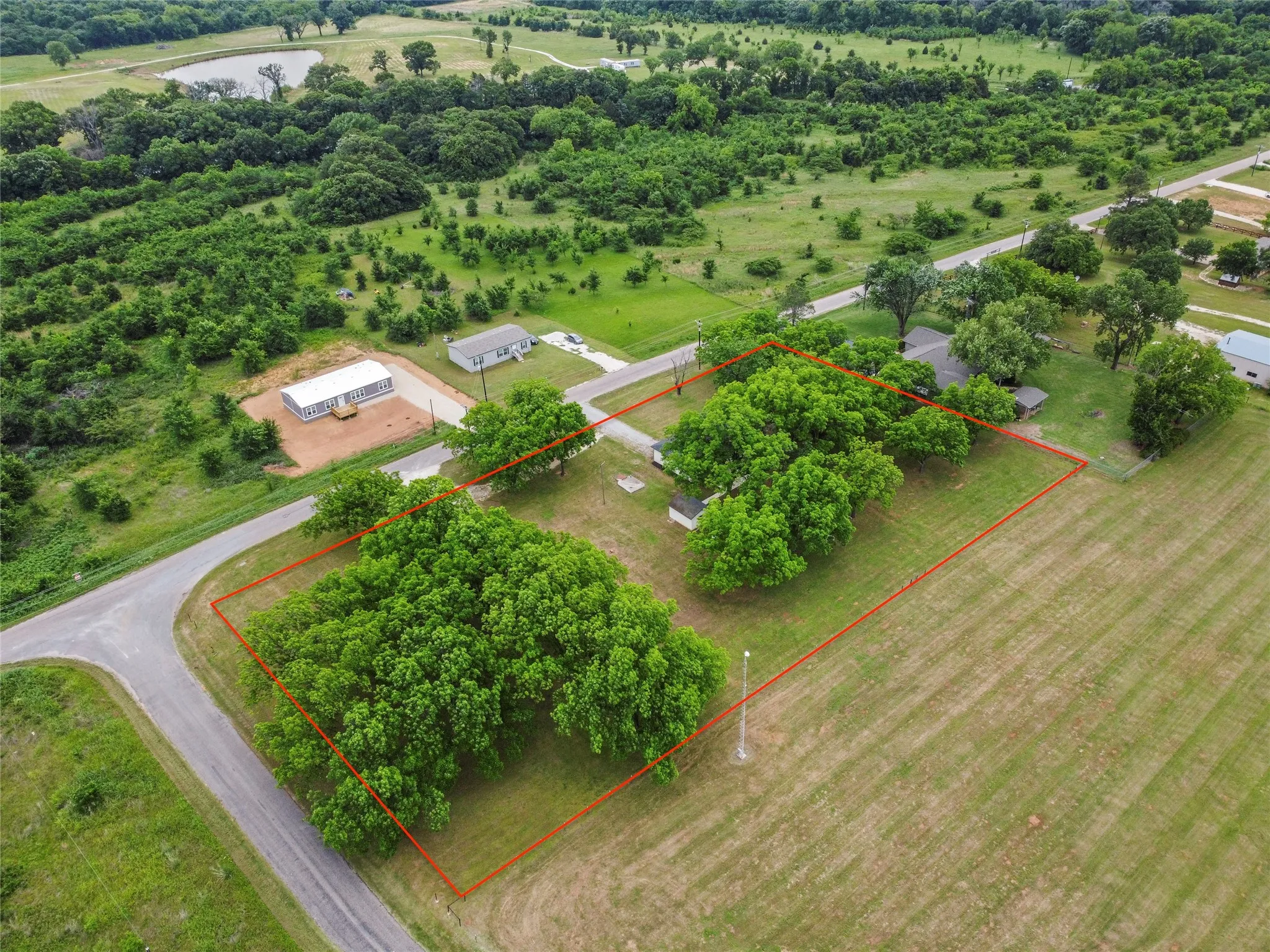 Industrial For Sale in Grayson County , 341 Reast Road, Whitesboro, Texas 76273, 0, 0, Garage spaces, 0 Sqft, built in 1960, mls#21243981, Real Estate Agent in Whitesboro, Homes For Sale in Grayson county, Homes For Sale in Whitesboro, Realtor in Whitesboro Texas, Real Estate Brokerage Independent Realty Texas, Luminita Cordes Realtor
