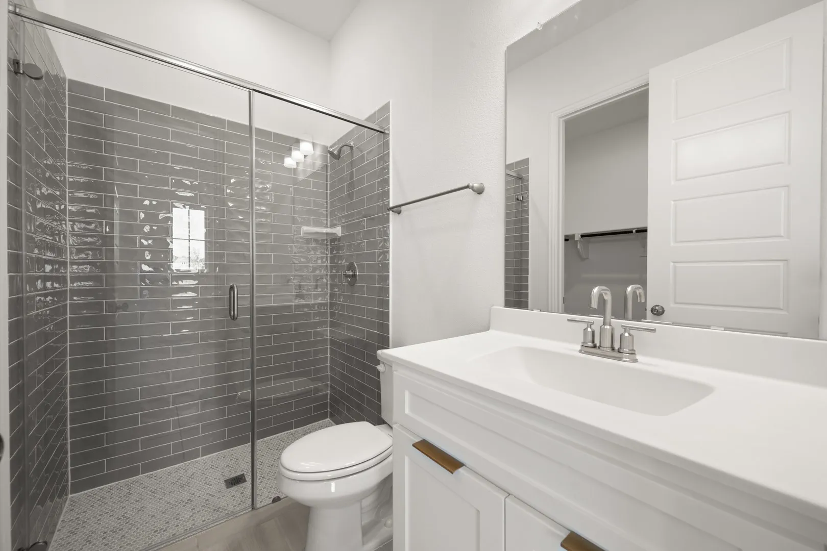 9508 Holly Blue- Bathroom-1