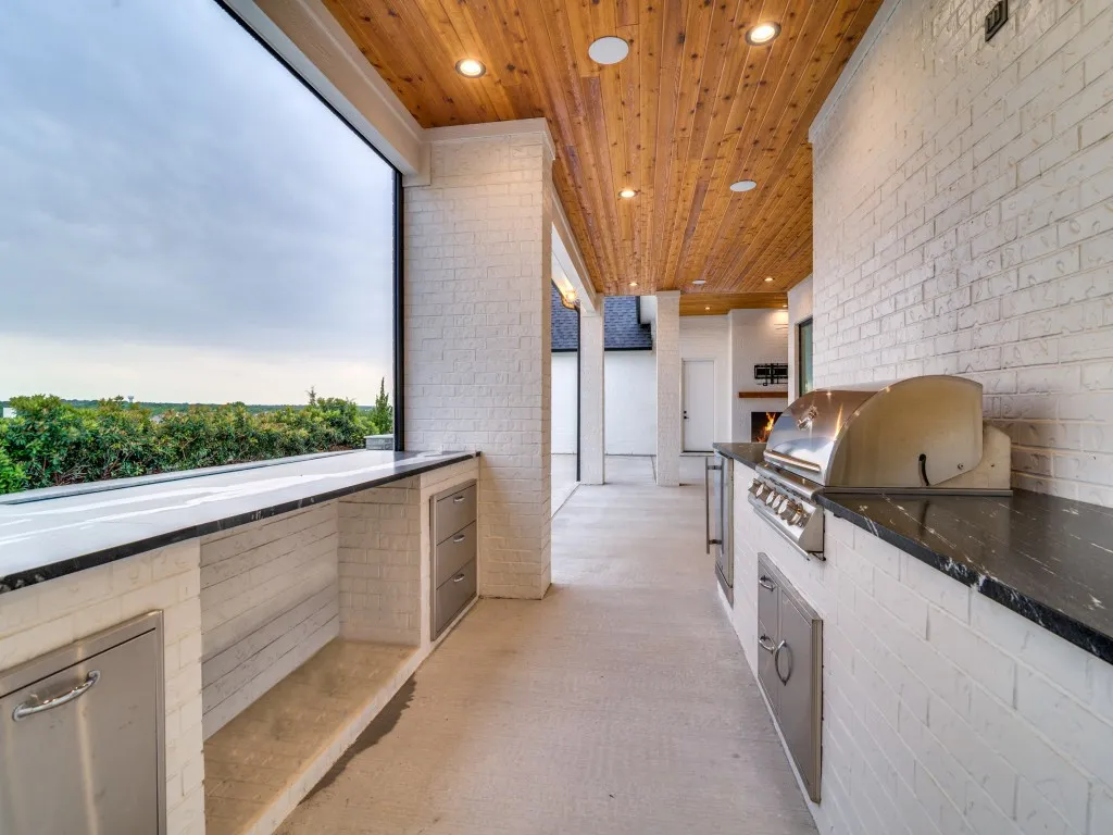 Single Family Residence For Sale in Rockwall County , 138 Stafford Drive, Heath, Texas 75032, 6 Bedroom, 8 Bathroom, 3 Garage spaces, 4,880 Sqft, built in 2022, Preowned, mls#21244041, Real Estate Agent in Heath, Homes For Sale in Rockwall county, Homes For Sale in Heath, Realtor in Heath Texas, Real Estate Brokerage Independent Realty Texas, Luminita Cordes Realtor
