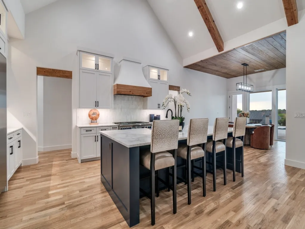 Single Family Residence For Sale in Rockwall County , 138 Stafford Drive, Heath, Texas 75032, 6 Bedroom, 8 Bathroom, 3 Garage spaces, 4,880 Sqft, built in 2022, Preowned, mls#21244041, Real Estate Agent in Heath, Homes For Sale in Rockwall county, Homes For Sale in Heath, Realtor in Heath Texas, Real Estate Brokerage Independent Realty Texas, Luminita Cordes Realtor