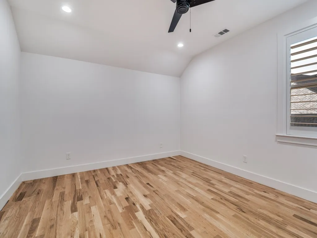 Single Family Residence For Sale in Rockwall County , 138 Stafford Drive, Heath, Texas 75032, 6 Bedroom, 8 Bathroom, 3 Garage spaces, 4,880 Sqft, built in 2022, Preowned, mls#21244041, Real Estate Agent in Heath, Homes For Sale in Rockwall county, Homes For Sale in Heath, Realtor in Heath Texas, Real Estate Brokerage Independent Realty Texas, Luminita Cordes Realtor