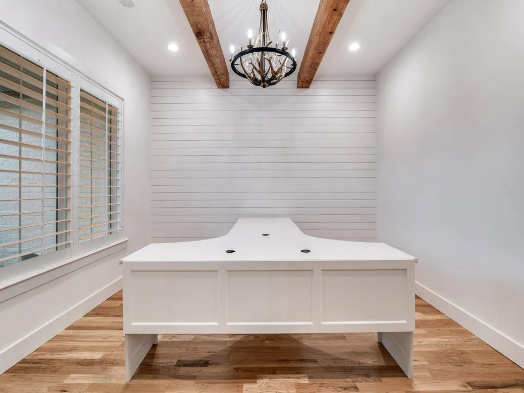 Single Family Residence For Sale in Rockwall County , 138 Stafford Drive, Heath, Texas 75032, 6 Bedroom, 8 Bathroom, 3 Garage spaces, 4,880 Sqft, built in 2022, Preowned, mls#21244041, Real Estate Agent in Heath, Homes For Sale in Rockwall county, Homes For Sale in Heath, Realtor in Heath Texas, Real Estate Brokerage Independent Realty Texas, Luminita Cordes Realtor