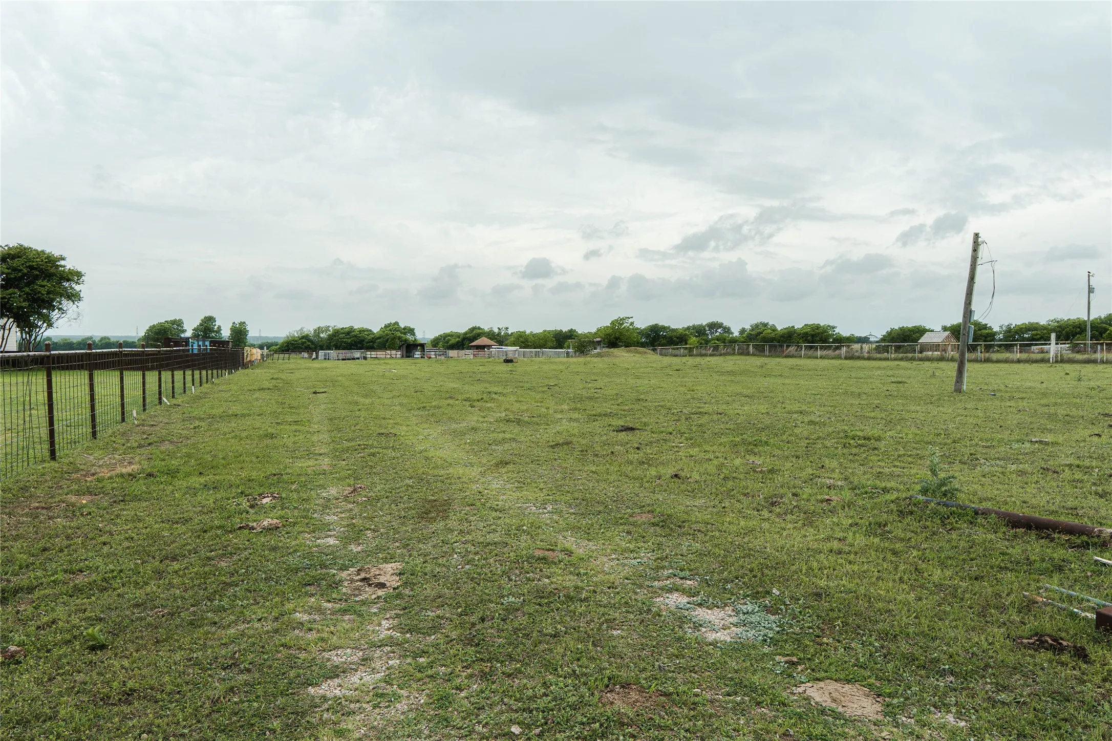 Unimproved Land For Sale in Ellis County , 390 Anderson Ranch Road, Waxahachie, Texas 75167, 0, 0, Garage spaces, 0 Sqft, built in 2009, mls#21234721, Real Estate Agent in Waxahachie, Homes For Sale in Ellis county, Homes For Sale in Waxahachie, Realtor in Waxahachie Texas, Real Estate Brokerage Independent Realty Texas, Luminita Cordes Realtor