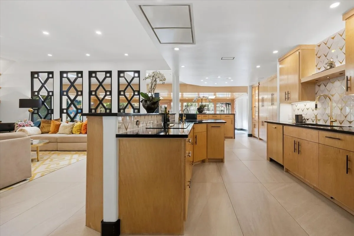  Custom Kitchen