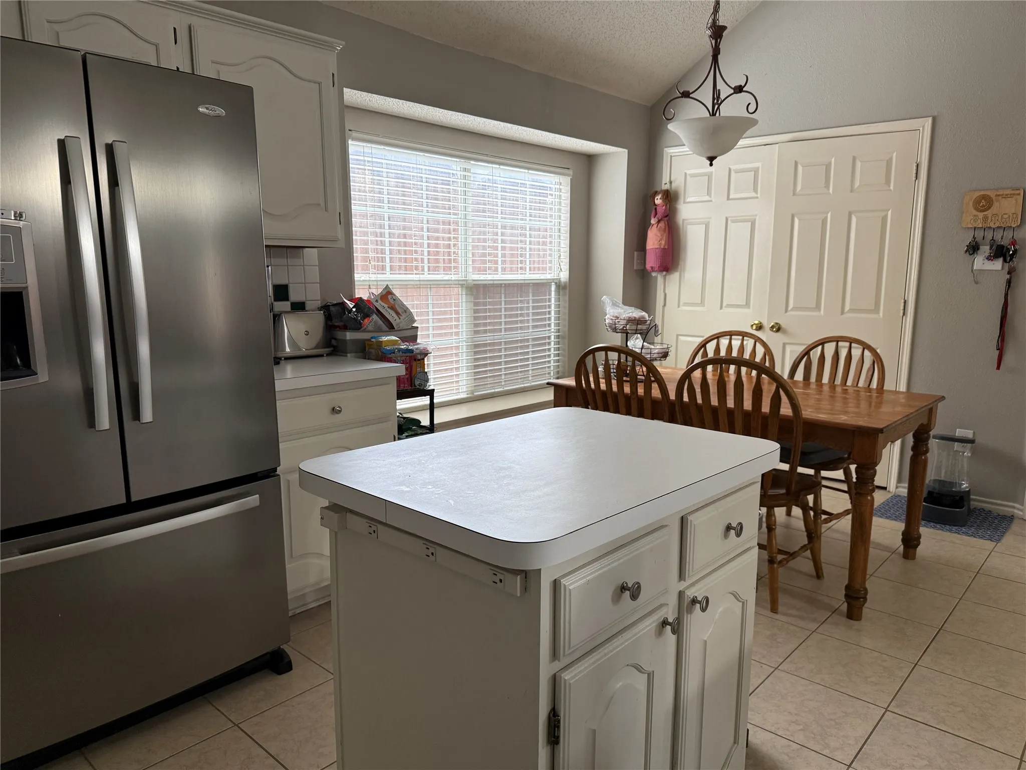 Single Family Residence For Rent in Collin County , 11616 Charlotte Lane, Frisco, Texas 75035, 3 Bedrooms, 2 Bathrooms, 2 Garage spaces, 1,691 Sqft, built in 1994, Preowned, Price $2,400, mls#21243994, Real Estate Agent in Frisco, Homes For Rent in Collin county, Homes For Rent in Frisco, Realtor in Frisco Texas, Real Estate Brokerage Independent Realty Texas, Luminita Cordes Realtor