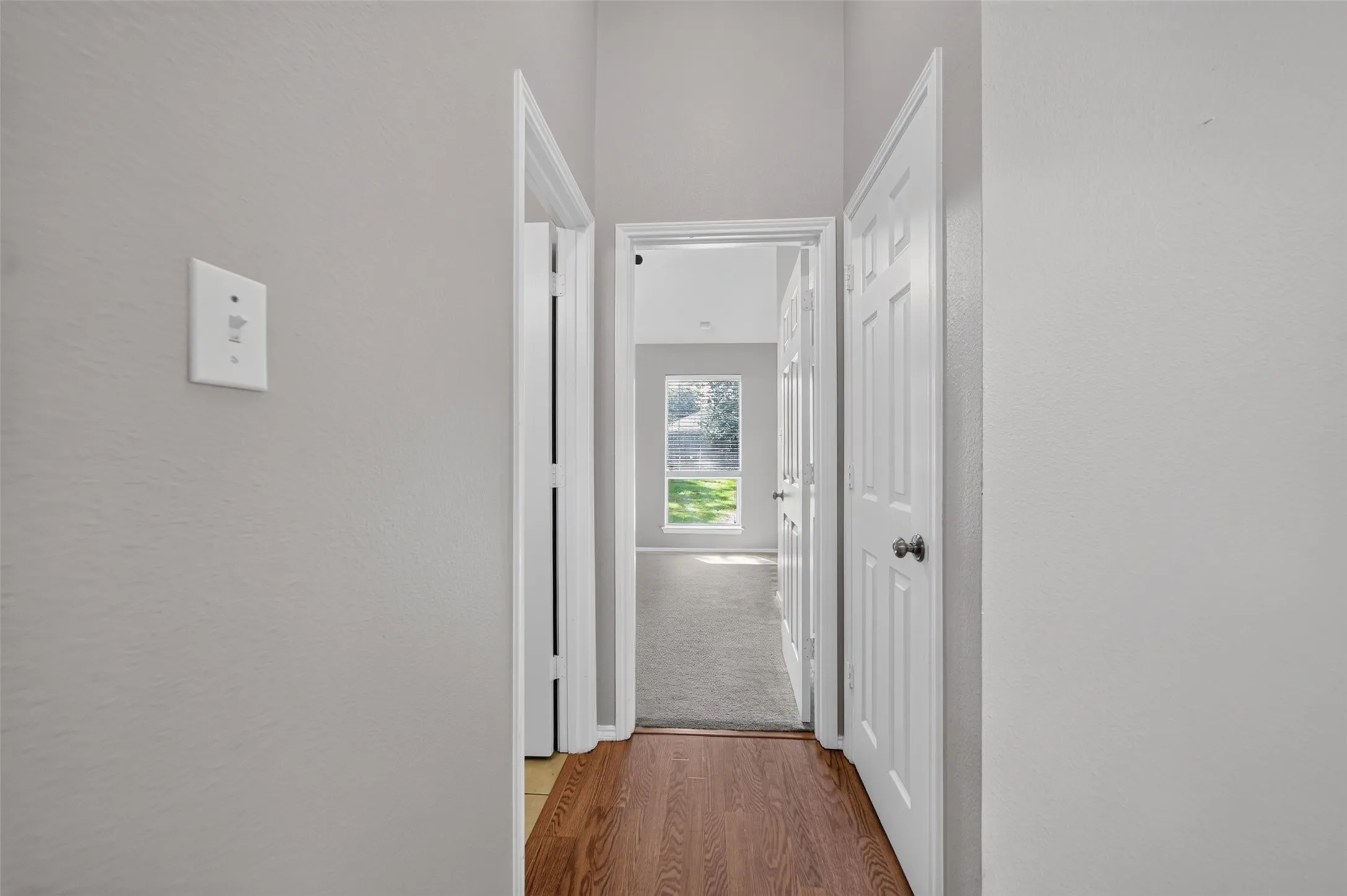 Single Family Residence For Sale in Smith County , 514 Noah Lane, Lindale, Texas 75771, 3 Bedroom, 2 Bathroom, 2 Garage spaces, 2,002 Sqft, built in 2002, mls#21244097, Real Estate Agent in Lindale, Homes For Sale in Smith county, Homes For Sale in Lindale, Realtor in Lindale Texas, Real Estate Brokerage Independent Realty Texas, Luminita Cordes Realtor
