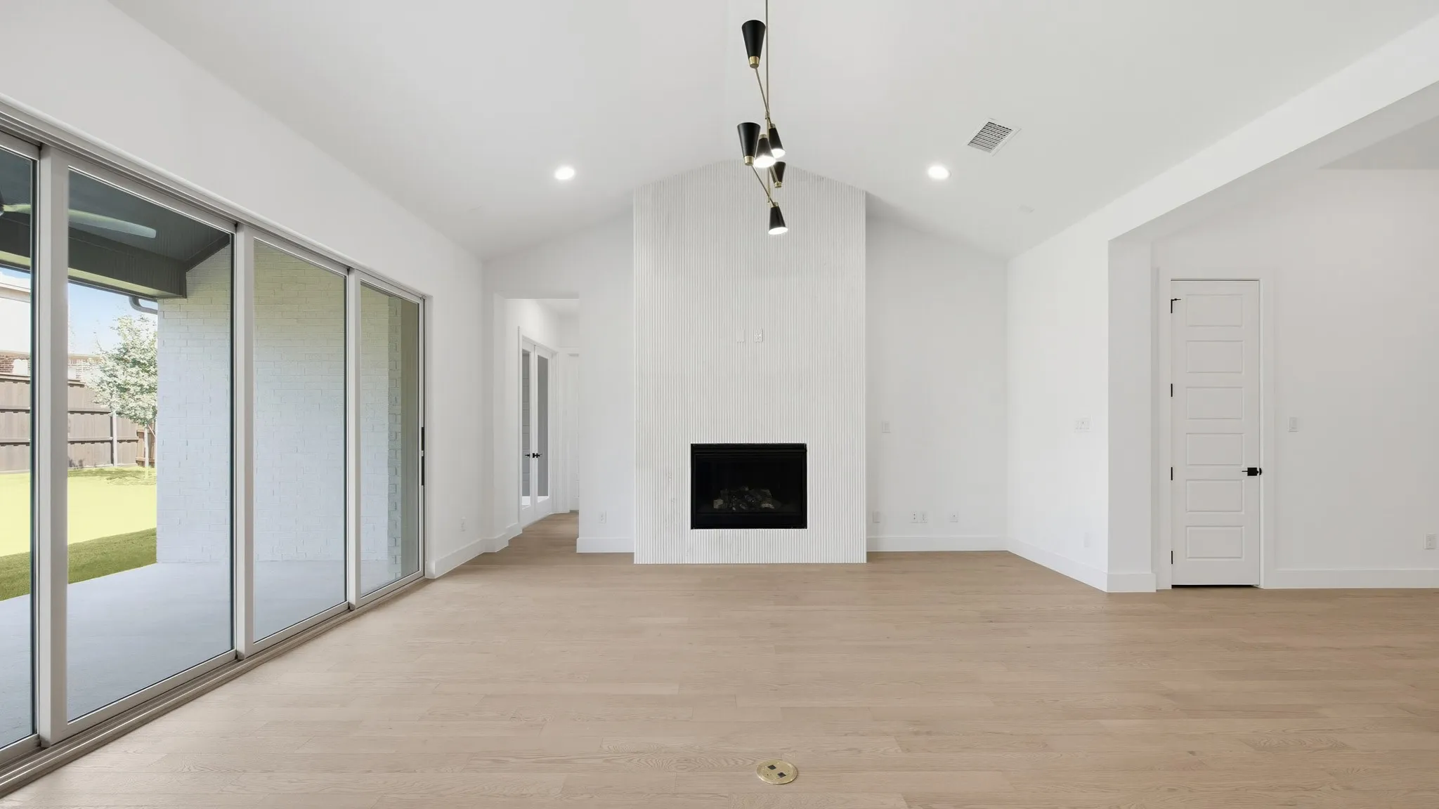 Single Family Residence For Sale in Tarrant County , 708 Bear Creek Drive, Hurst, Texas 76054, 4 Bedroom, 4 Bathroom, 3 Garage spaces, 3,455 Sqft, built in 2026, New Construction - Incomplete, mls#21244122, Real Estate Agent in Hurst, Homes For Sale in Tarrant county, Homes For Sale in Hurst, Realtor in Hurst Texas, Real Estate Brokerage Independent Realty Texas, Luminita Cordes Realtor