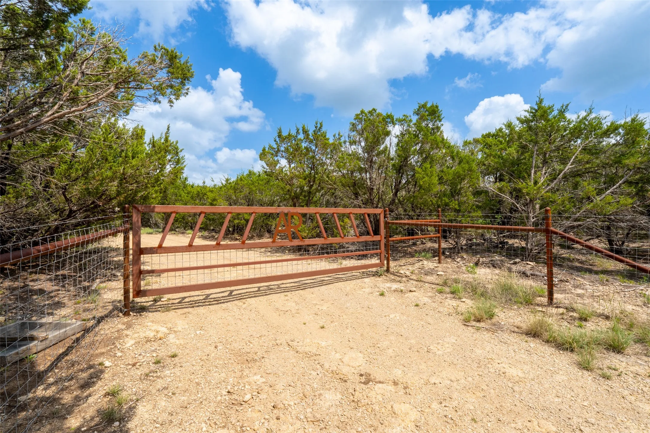 Farm For Sale in Erath County , 1260 Private Road 1656, Stephenville, Texas 76401, 3 Bedroom, 2 Bathroom, Garage spaces, 1,870 Sqft, built in 2022, mls#21237716, Real Estate Agent in Stephenville, Homes For Sale in Erath county, Homes For Sale in Stephenville, Realtor in Stephenville Texas, Real Estate Brokerage Independent Realty Texas, Luminita Cordes Realtor