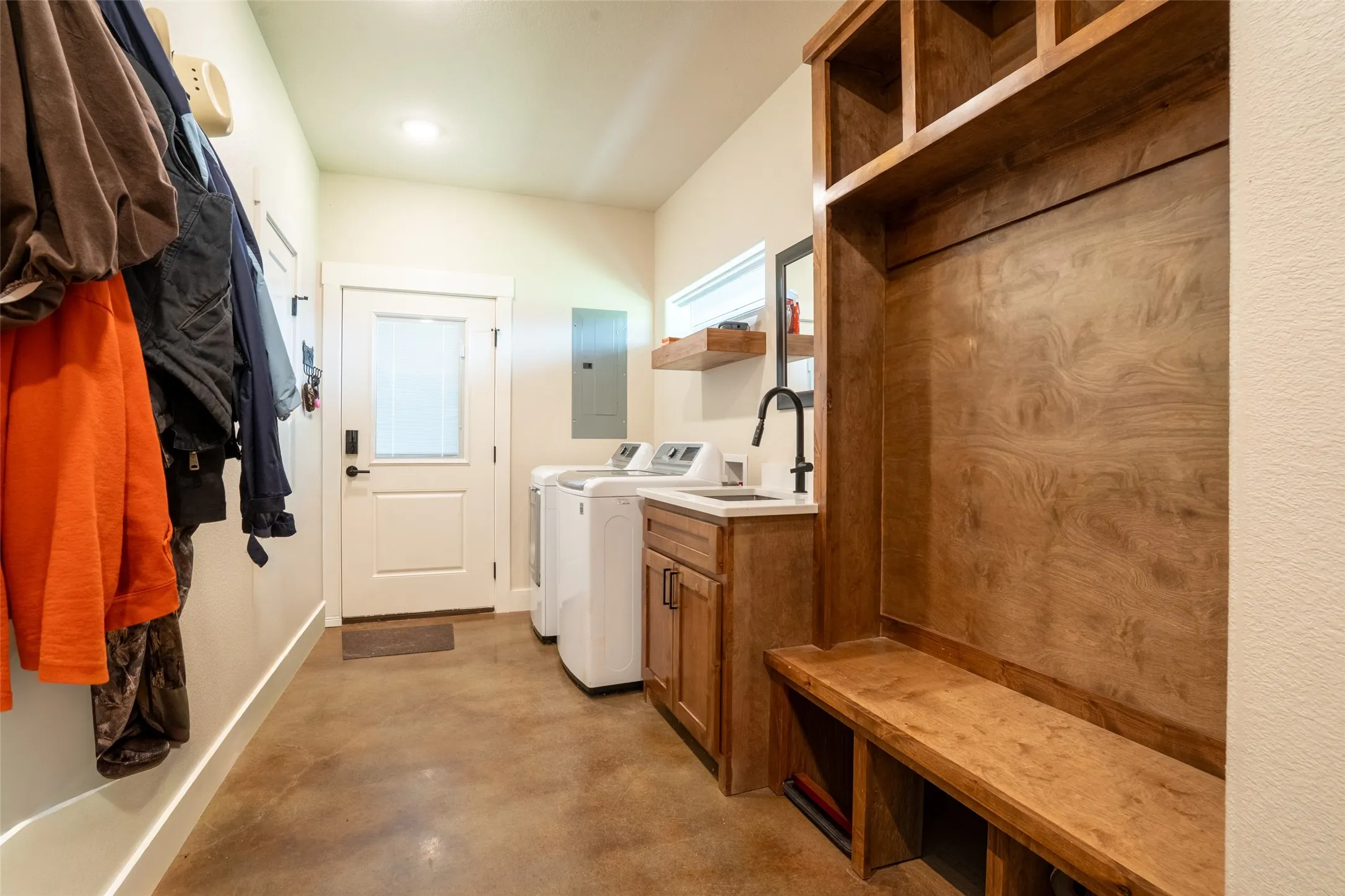 Farm For Sale in Erath County , 1260 Private Road 1656, Stephenville, Texas 76401, 3 Bedroom, 2 Bathroom, Garage spaces, 1,870 Sqft, built in 2022, mls#21237716, Real Estate Agent in Stephenville, Homes For Sale in Erath county, Homes For Sale in Stephenville, Realtor in Stephenville Texas, Real Estate Brokerage Independent Realty Texas, Luminita Cordes Realtor
