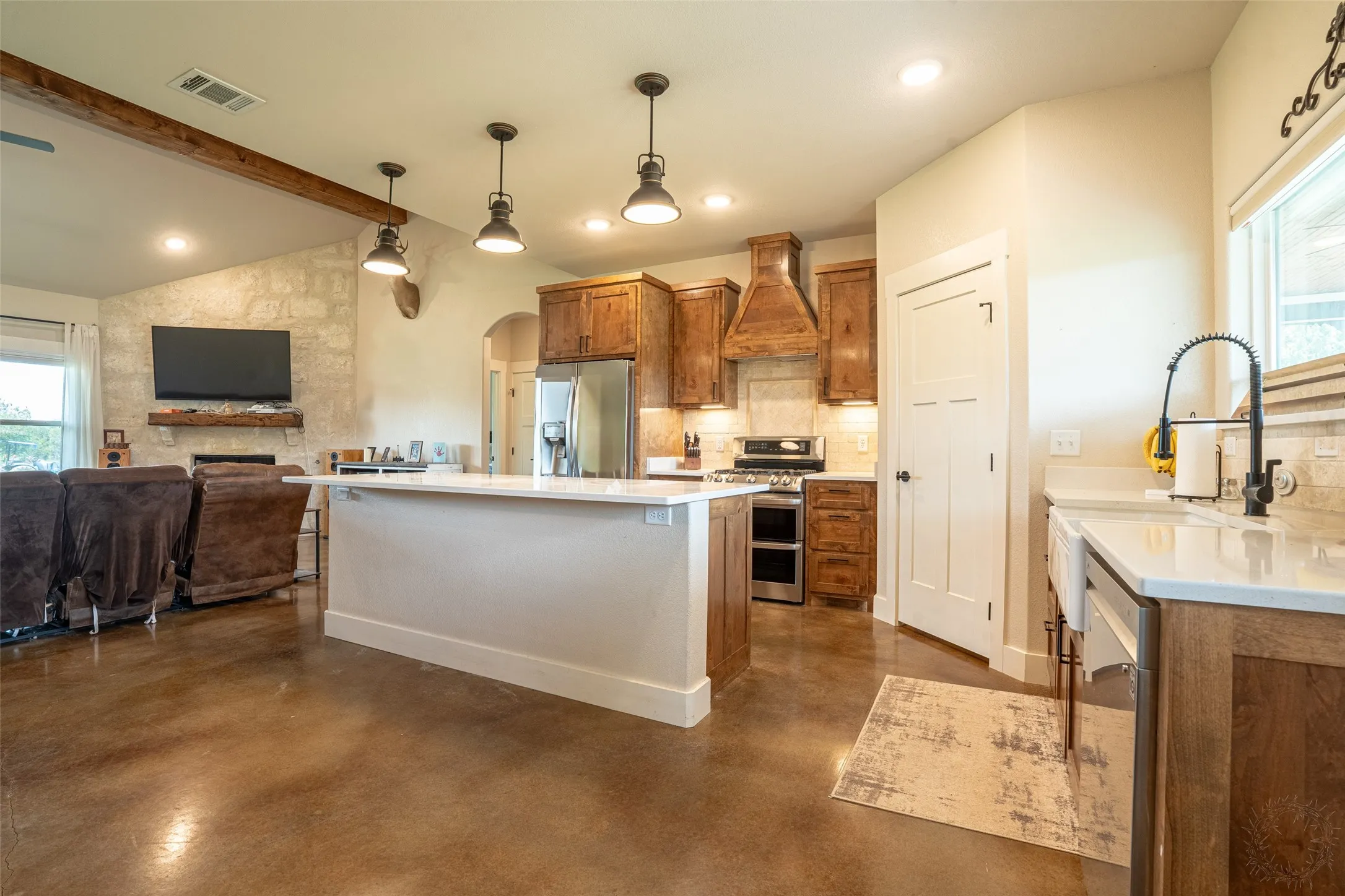 Farm For Sale in Erath County , 1260 Private Road 1656, Stephenville, Texas 76401, 3 Bedroom, 2 Bathroom, Garage spaces, 1,870 Sqft, built in 2022, mls#21237716, Real Estate Agent in Stephenville, Homes For Sale in Erath county, Homes For Sale in Stephenville, Realtor in Stephenville Texas, Real Estate Brokerage Independent Realty Texas, Luminita Cordes Realtor