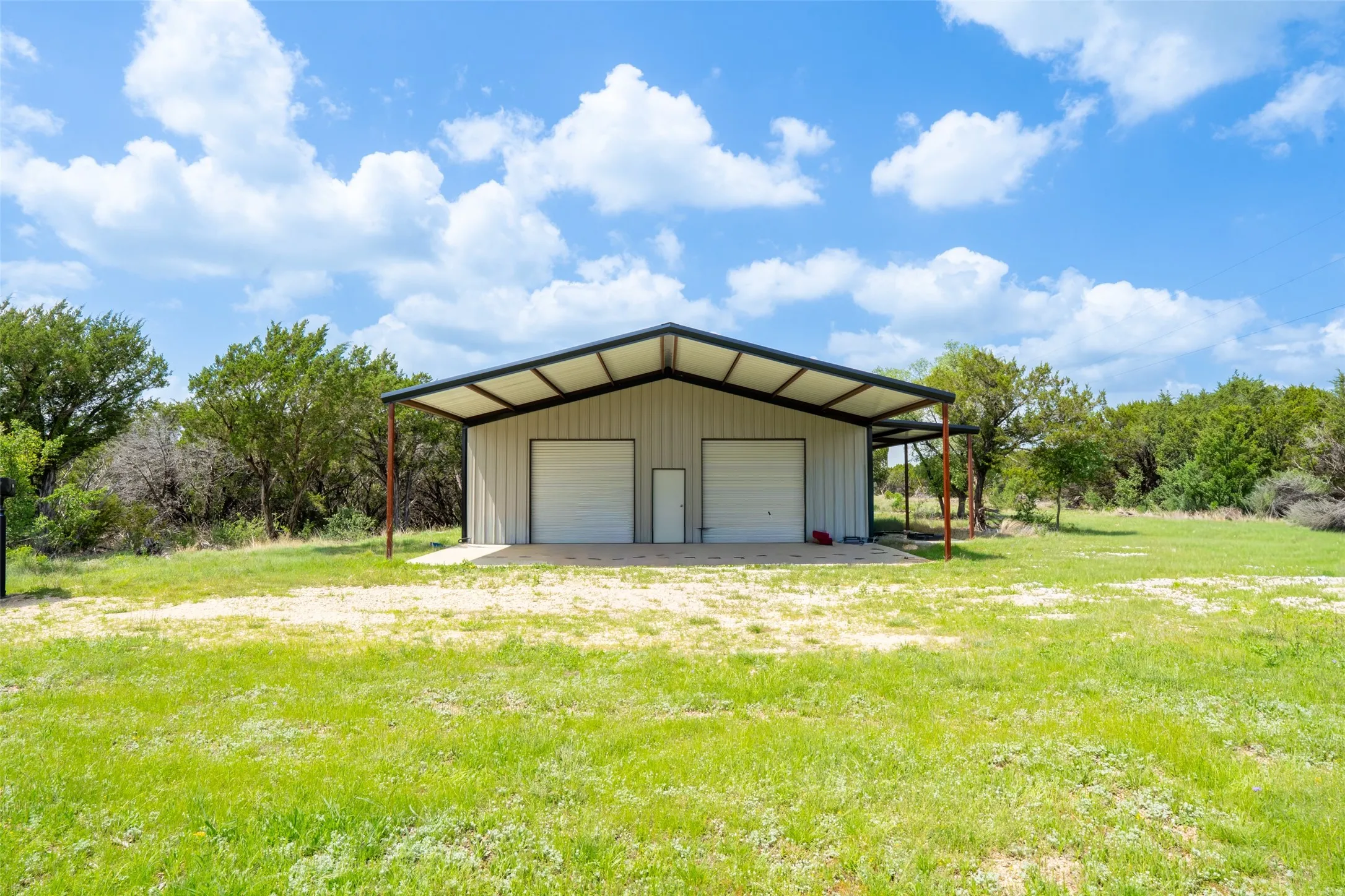 Farm For Sale in Erath County , 1260 Private Road 1656, Stephenville, Texas 76401, 3 Bedroom, 2 Bathroom, Garage spaces, 1,870 Sqft, built in 2022, mls#21237716, Real Estate Agent in Stephenville, Homes For Sale in Erath county, Homes For Sale in Stephenville, Realtor in Stephenville Texas, Real Estate Brokerage Independent Realty Texas, Luminita Cordes Realtor