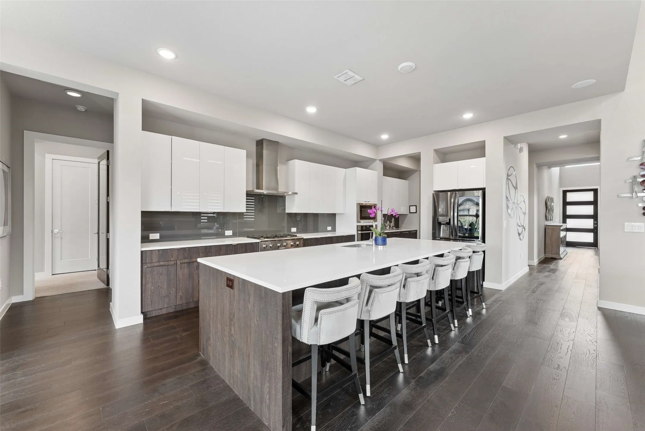 Single Family Residence For Sale in Collin County , 1401 Ellicott Drive, Celina, Texas 75009, 4 Bedroom, 5 Bathroom, 3 Garage spaces, 4,062 Sqft, built in 2017, Preowned, mls#21243571, Real Estate Agent in Celina, Homes For Sale in Collin county, Homes For Sale in Celina, Realtor in Celina Texas, Real Estate Brokerage Independent Realty Texas, Luminita Cordes Realtor