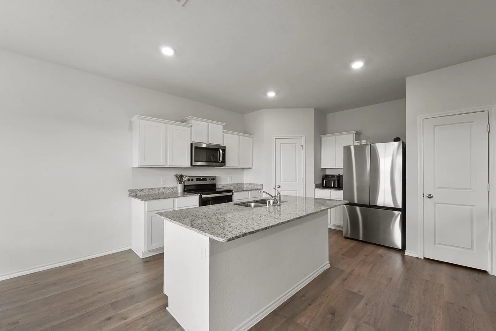 Single Family Residence For Sale in Kaufman County , 4928 Pelican Way, Crandall, Texas 75114, 4 Bedroom, 3 Bathroom, 2 Garage spaces, 2,020 Sqft, built in 2024, Preowned, mls#21244176, Real Estate Agent in Crandall, Homes For Sale in Kaufman county, Homes For Sale in Crandall, Realtor in Crandall Texas, Real Estate Brokerage Independent Realty Texas, Luminita Cordes Realtor