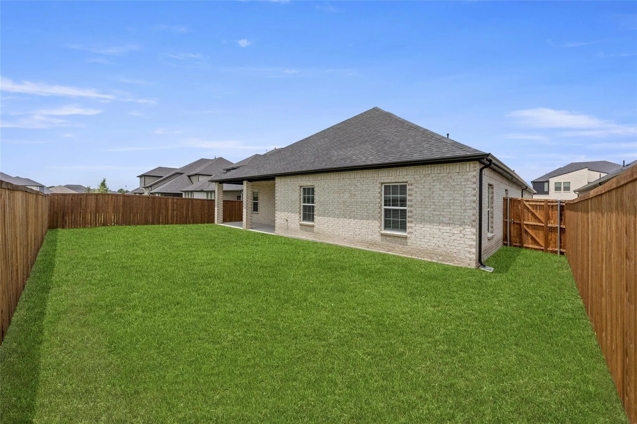 Single Family Residence For Rent in Collin County , 304 Community Drive, Lavon, Texas 75166, 4 Bedroom, 3 Bathroom, 2 Garage spaces, 2,900 Sqft, built in 2023, Preowned, mls#21244177, Real Estate Agent in Lavon, Homes For Rent in Collin county, Homes For Rent in Lavon, Realtor in Lavon Texas, Real Estate Brokerage Independent Realty Texas, Luminita Cordes Realtor