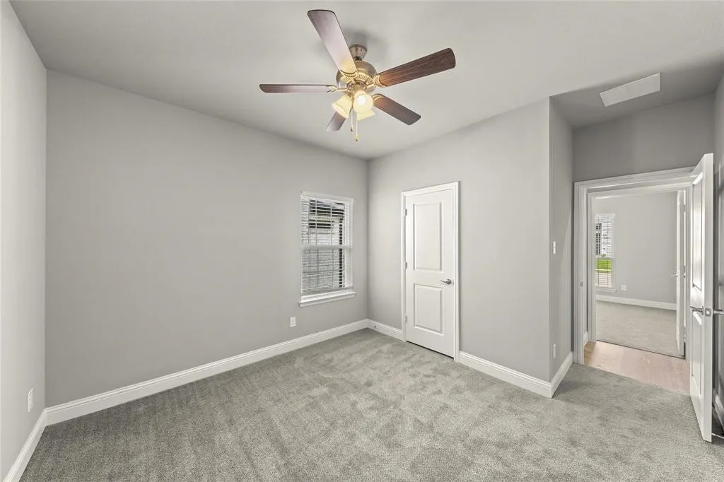 Single Family Residence For Rent in Collin County , 304 Community Drive, Lavon, Texas 75166, 4 Bedroom, 3 Bathroom, 2 Garage spaces, 2,900 Sqft, built in 2023, Preowned, mls#21244177, Real Estate Agent in Lavon, Homes For Rent in Collin county, Homes For Rent in Lavon, Realtor in Lavon Texas, Real Estate Brokerage Independent Realty Texas, Luminita Cordes Realtor