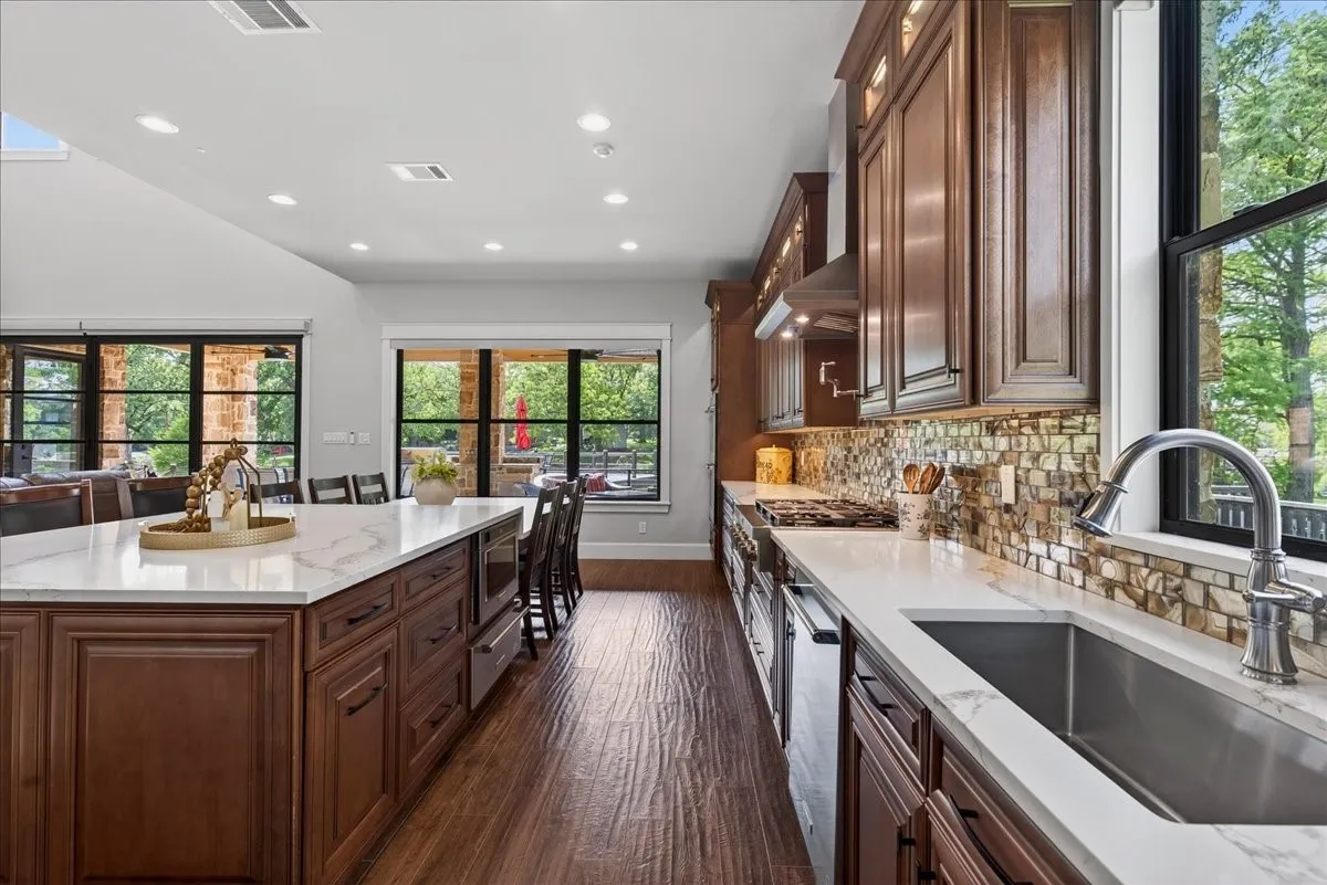 Built in warming drawer and microwave