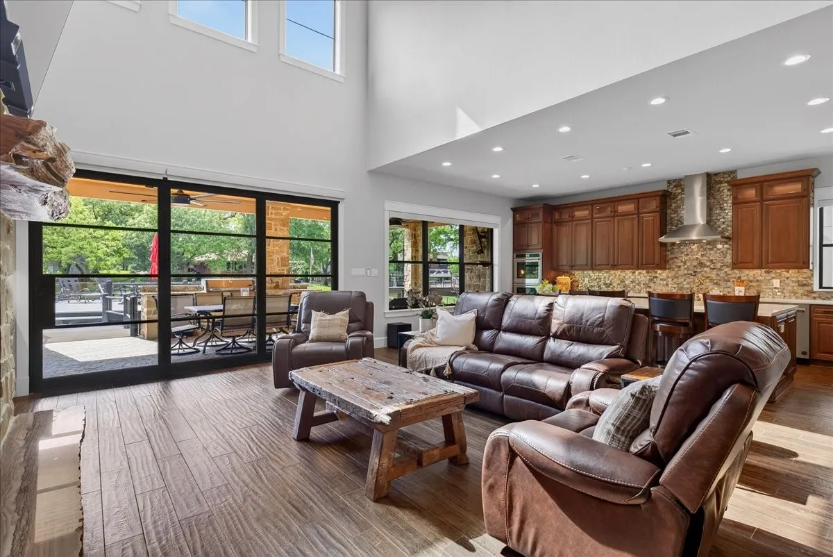 Doors to porch fold open