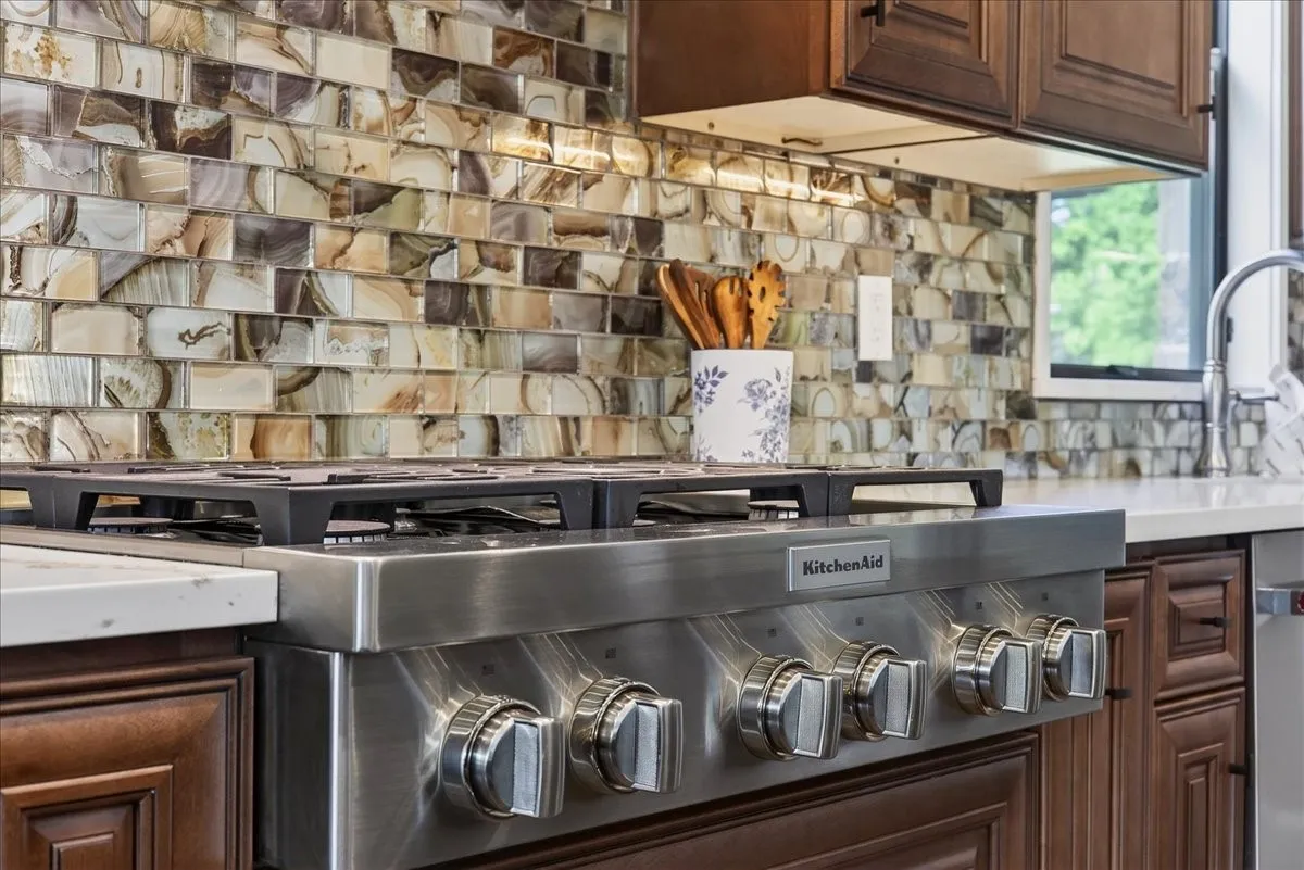 6 burner gas kitchen aid stove top.