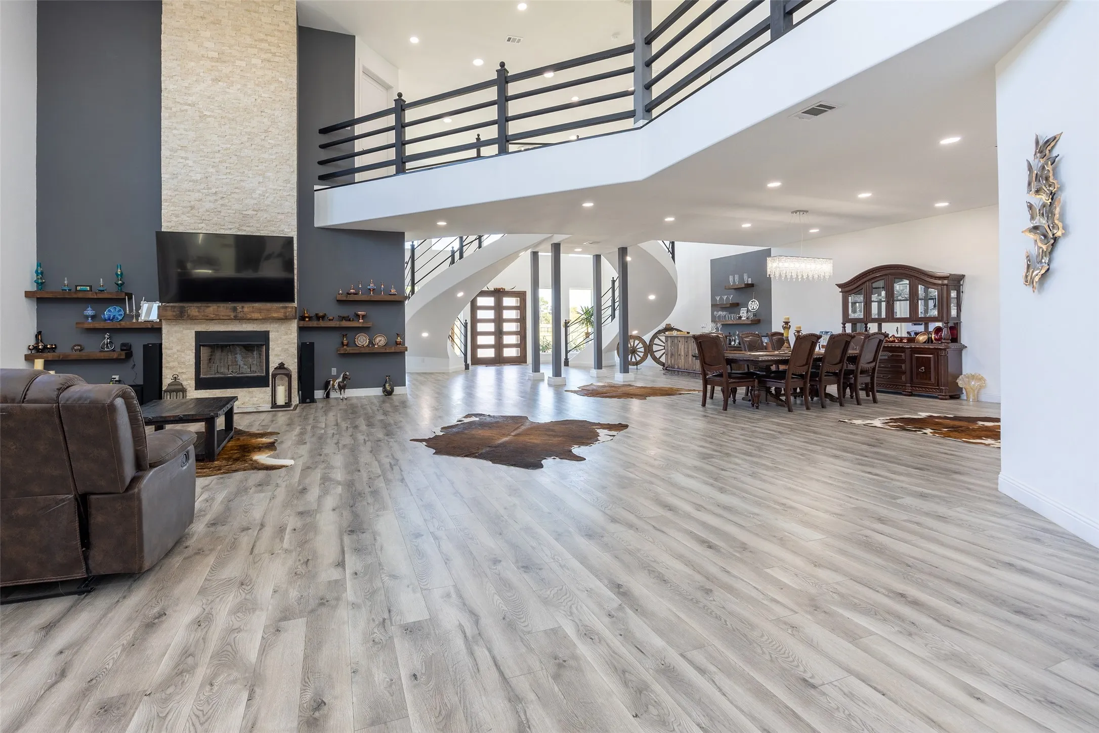 Single Family Residence For Sale in Denton County , 2630 Rock Hill Road, Aubrey, Texas 76227, 5 Bedroom, 3 Bathroom, 3 Garage spaces, 5,690 Sqft, built in 2023, mls#21244217, Real Estate Agent in Aubrey, Homes For Sale in Denton county, Homes For Sale in Aubrey, Realtor in Aubrey Texas, Real Estate Brokerage Independent Realty Texas, Luminita Cordes Realtor