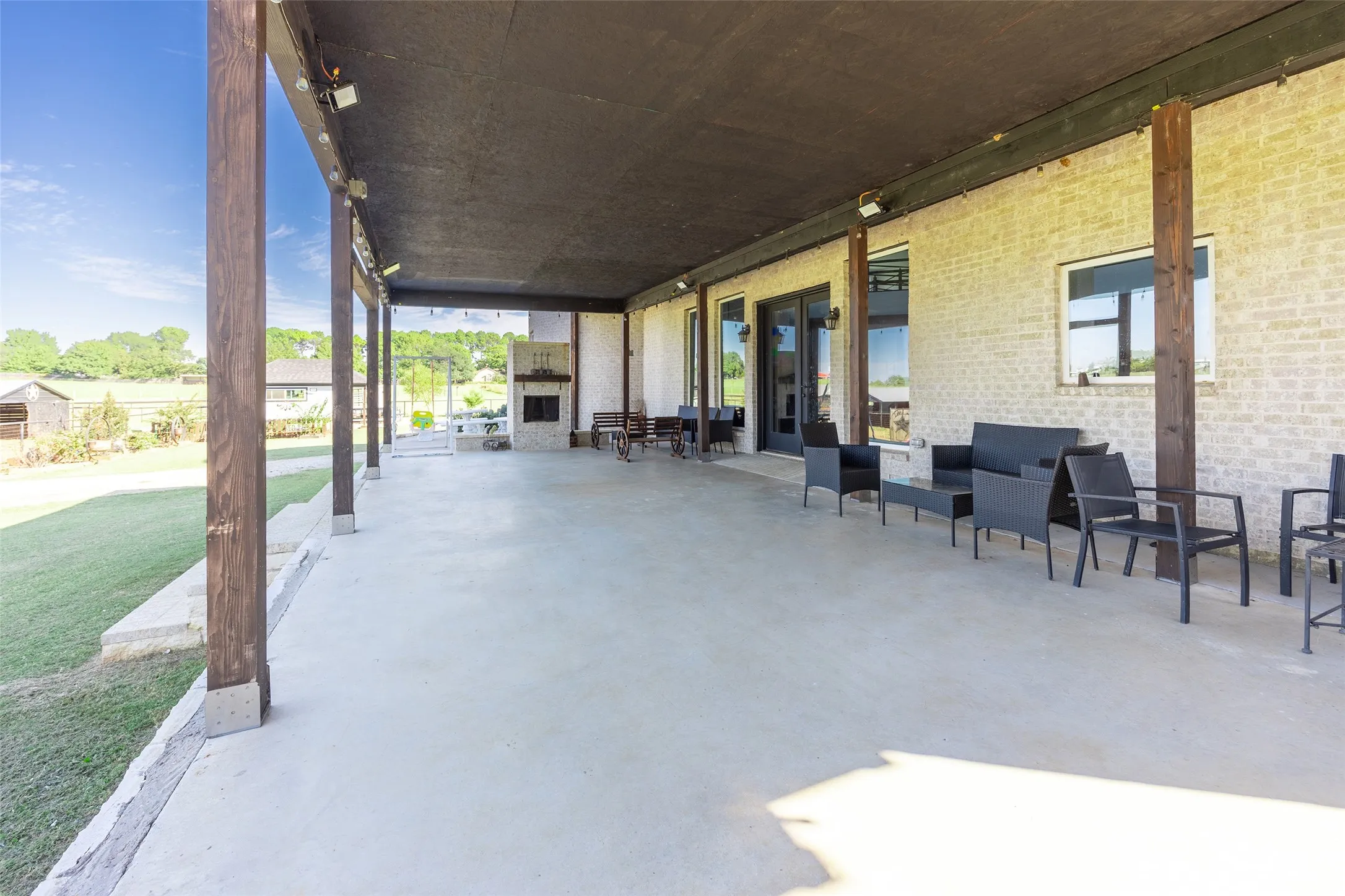 Single Family Residence For Sale in Denton County , 2630 Rock Hill Road, Aubrey, Texas 76227, 5 Bedroom, 3 Bathroom, 3 Garage spaces, 5,690 Sqft, built in 2023, mls#21244217, Real Estate Agent in Aubrey, Homes For Sale in Denton county, Homes For Sale in Aubrey, Realtor in Aubrey Texas, Real Estate Brokerage Independent Realty Texas, Luminita Cordes Realtor