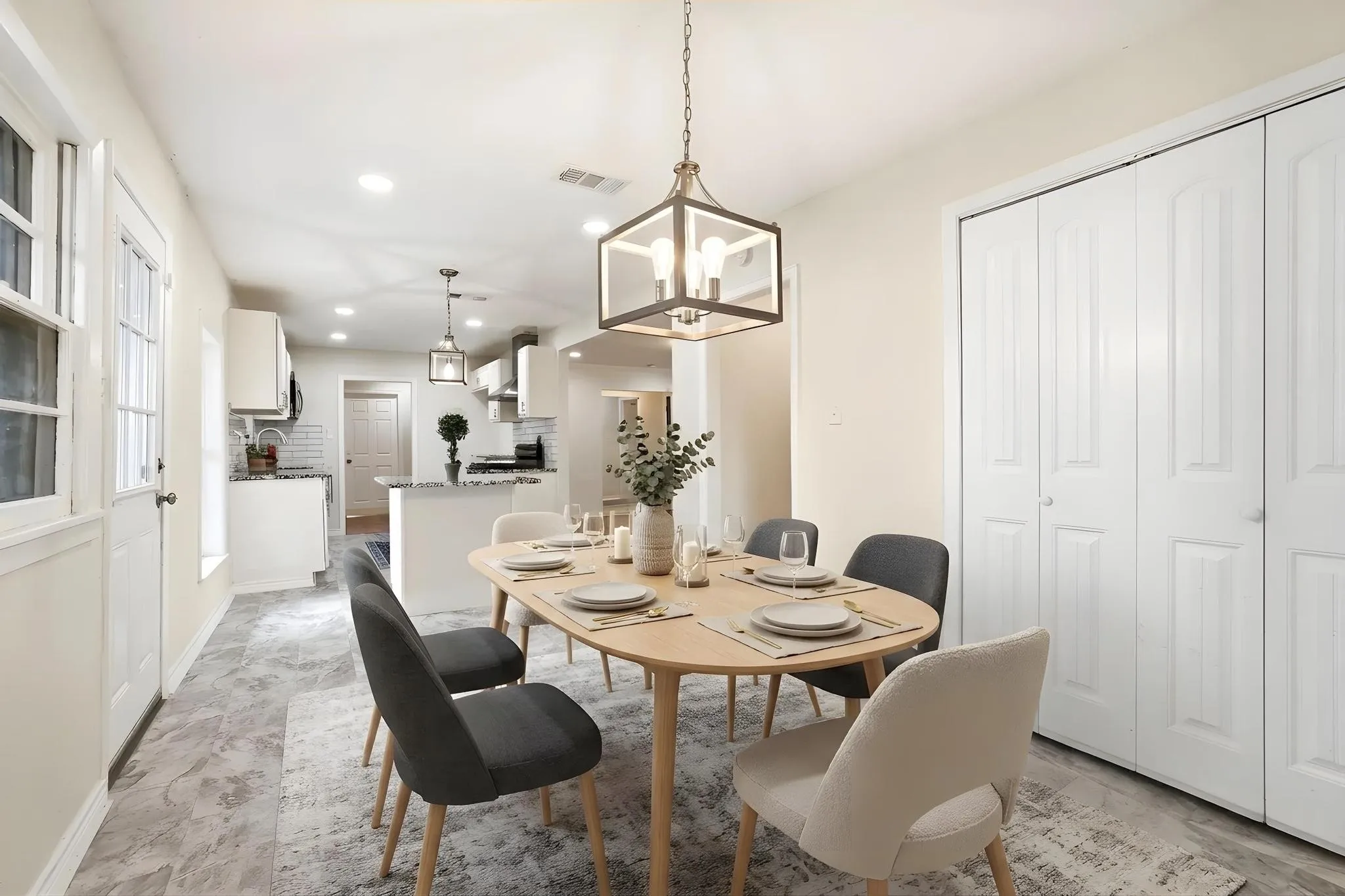 Virtually staged dining room