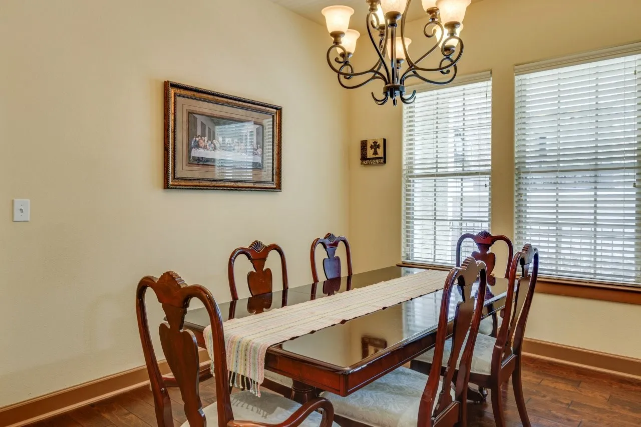 Condominium For Sale in Dallas County , 6631 Via Positano 202, Irving, Texas 75039, 2 Bedrooms, 3 Bathrooms, 2 Garage spaces, 1,977 Sqft, built in 2007, Preowned, Price $444,900, mls#21243838, Real Estate Agent in Irving, Homes For Sale in Dallas county, Homes For Sale in Irving, Realtor in Irving Texas, Real Estate Brokerage Independent Realty Texas, Luminita Cordes Realtor
