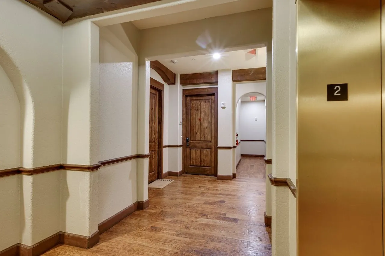 Condominium For Sale in Dallas County , 6631 Via Positano 202, Irving, Texas 75039, 2 Bedrooms, 3 Bathrooms, 2 Garage spaces, 1,977 Sqft, built in 2007, Preowned, Price $444,900, mls#21243838, Real Estate Agent in Irving, Homes For Sale in Dallas county, Homes For Sale in Irving, Realtor in Irving Texas, Real Estate Brokerage Independent Realty Texas, Luminita Cordes Realtor