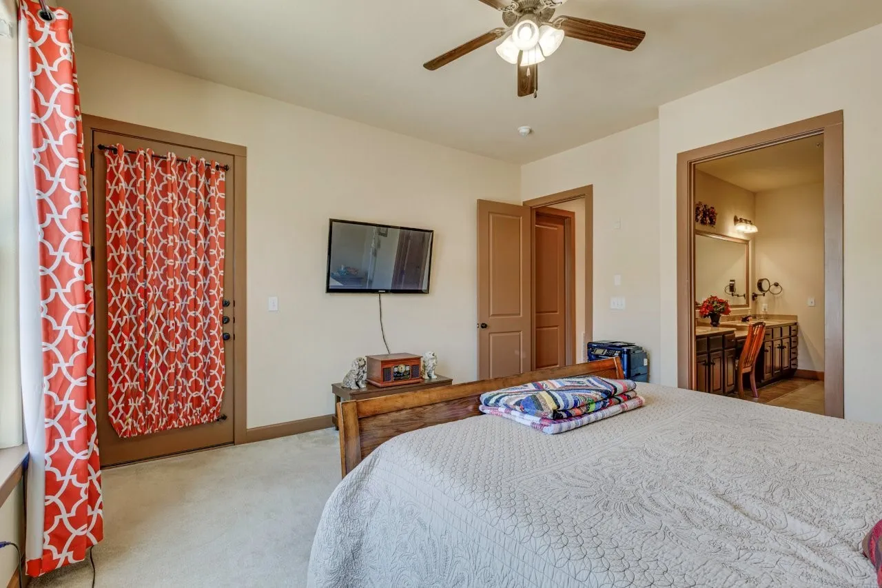 Condominium For Sale in Dallas County , 6631 Via Positano 202, Irving, Texas 75039, 2 Bedrooms, 3 Bathrooms, 2 Garage spaces, 1,977 Sqft, built in 2007, Preowned, Price $444,900, mls#21243838, Real Estate Agent in Irving, Homes For Sale in Dallas county, Homes For Sale in Irving, Realtor in Irving Texas, Real Estate Brokerage Independent Realty Texas, Luminita Cordes Realtor