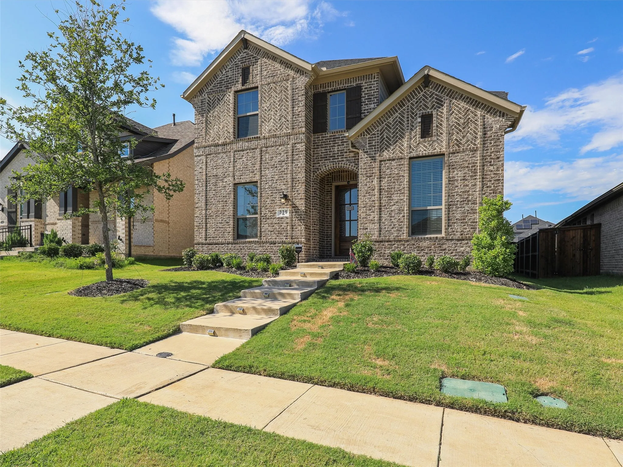 Single Family Residence For Sale in Collin County , 325 Mustang Draw Trail, Mc Kinney, Texas 75071, 4 Bedroom, 3 Bathroom, 2 Garage spaces, 2,768 Sqft, built in 2020, Preowned, mls#21243794, Real Estate Agent in Mc Kinney, Homes For Sale in Collin county, Homes For Sale in Mc Kinney, Realtor in Mc Kinney Texas, Real Estate Brokerage Independent Realty Texas, Luminita Cordes Realtor