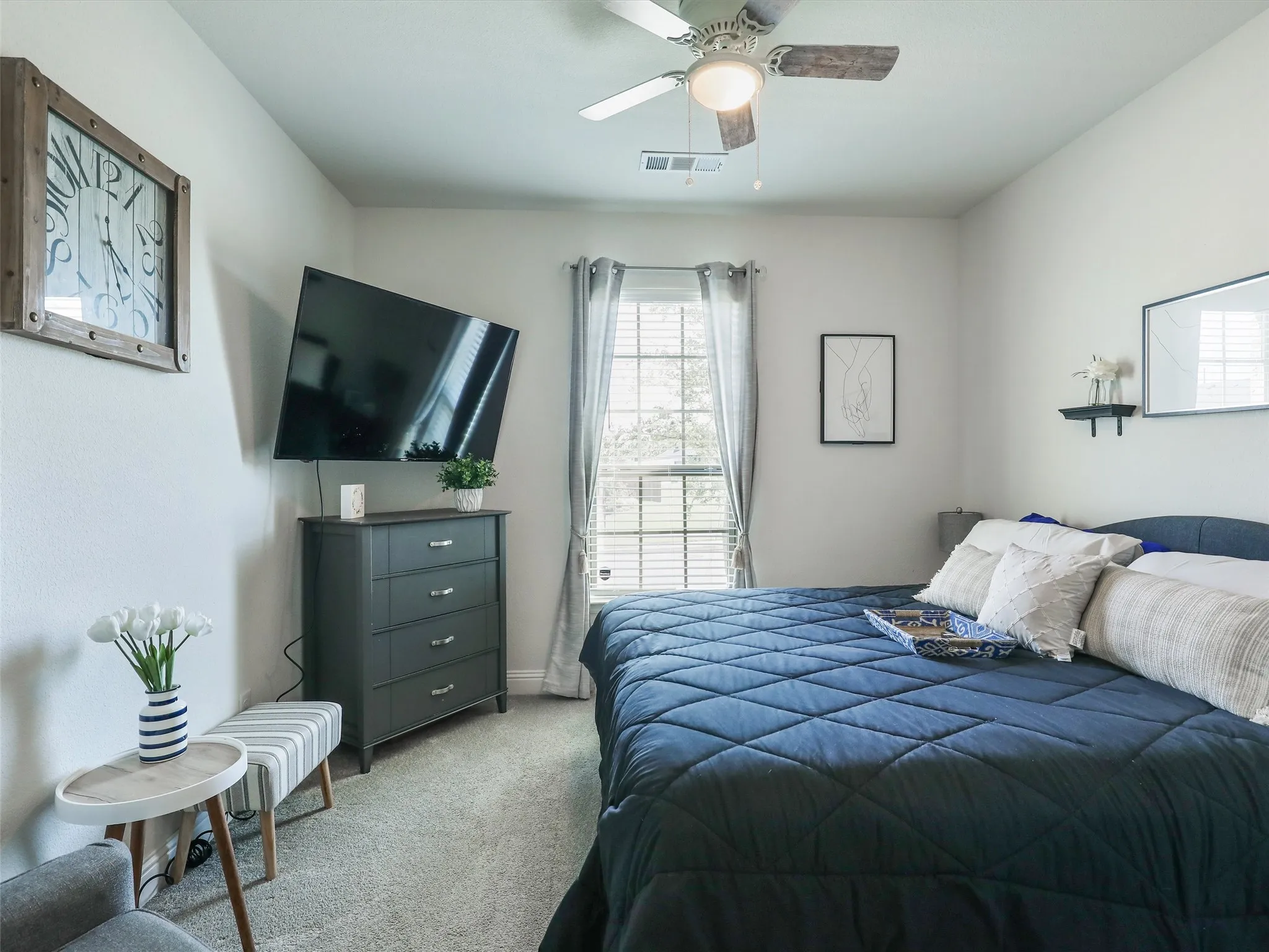 Single Family Residence For Sale in Collin County , 325 Mustang Draw Trail, Mc Kinney, Texas 75071, 4 Bedroom, 3 Bathroom, 2 Garage spaces, 2,768 Sqft, built in 2020, Preowned, mls#21243794, Real Estate Agent in Mc Kinney, Homes For Sale in Collin county, Homes For Sale in Mc Kinney, Realtor in Mc Kinney Texas, Real Estate Brokerage Independent Realty Texas, Luminita Cordes Realtor