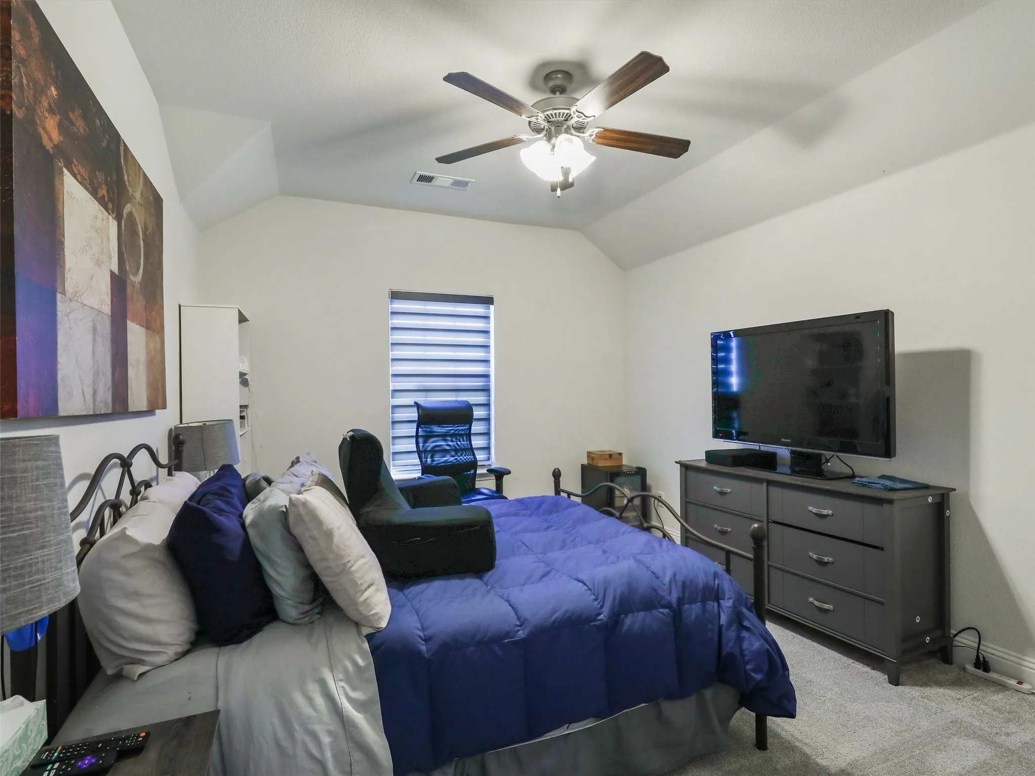 Single Family Residence For Sale in Collin County , 325 Mustang Draw Trail, Mc Kinney, Texas 75071, 4 Bedroom, 3 Bathroom, 2 Garage spaces, 2,768 Sqft, built in 2020, Preowned, mls#21243794, Real Estate Agent in Mc Kinney, Homes For Sale in Collin county, Homes For Sale in Mc Kinney, Realtor in Mc Kinney Texas, Real Estate Brokerage Independent Realty Texas, Luminita Cordes Realtor
