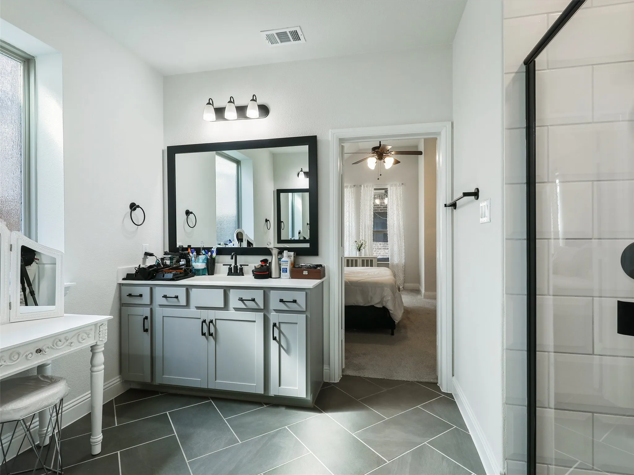 Single Family Residence For Sale in Collin County , 325 Mustang Draw Trail, Mc Kinney, Texas 75071, 4 Bedroom, 3 Bathroom, 2 Garage spaces, 2,768 Sqft, built in 2020, Preowned, mls#21243794, Real Estate Agent in Mc Kinney, Homes For Sale in Collin county, Homes For Sale in Mc Kinney, Realtor in Mc Kinney Texas, Real Estate Brokerage Independent Realty Texas, Luminita Cordes Realtor