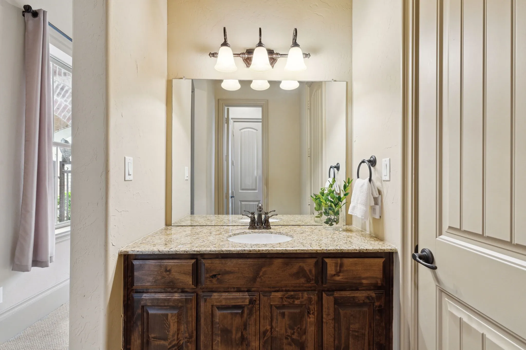 Single Family Residence For Rent in Denton County , 5501 Lake Geneva Court, Flower Mound, Texas 75022, 4 Bedrooms, 6 Bathrooms, 3 Garage spaces, 5,491 Sqft, built in 2010, Preowned, Price $8,500, mls#21244260, Real Estate Agent in Flower Mound, Homes For Rent in Denton county, Homes For Rent in Flower Mound, Realtor in Flower Mound Texas, Real Estate Brokerage Independent Realty Texas, Luminita Cordes Realtor