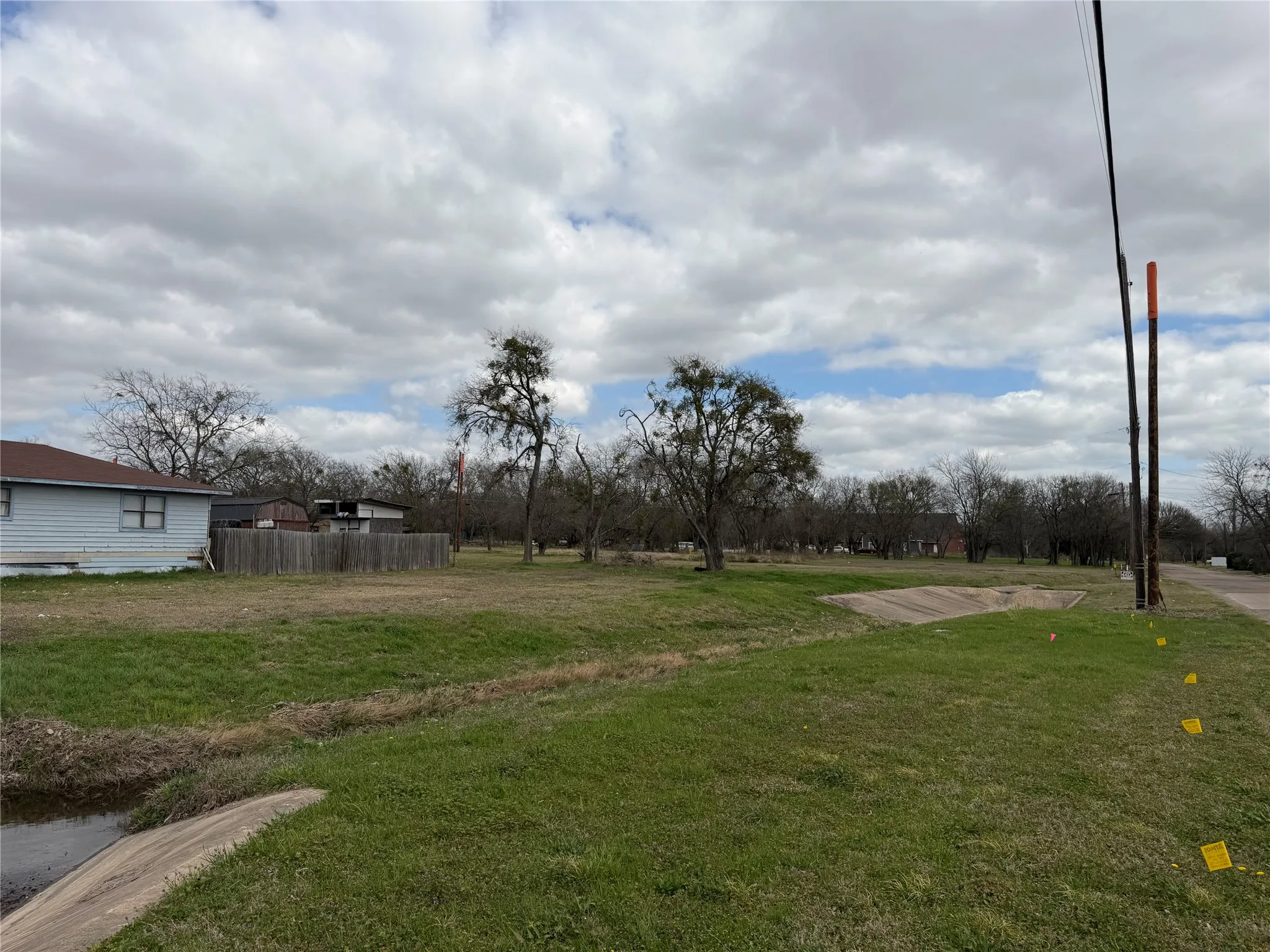Unimproved Land For Sale in Hunt County , 102 Johnson Street, Commerce, Texas 75428, 0, 0, Garage spaces, 0 Sqft, built in 0, Price $19,900, mls#21242501, Real Estate Agent in Commerce, Homes For Sale in Hunt county, Homes For Sale in Commerce, Realtor in Commerce Texas, Real Estate Brokerage Independent Realty Texas, Luminita Cordes Realtor