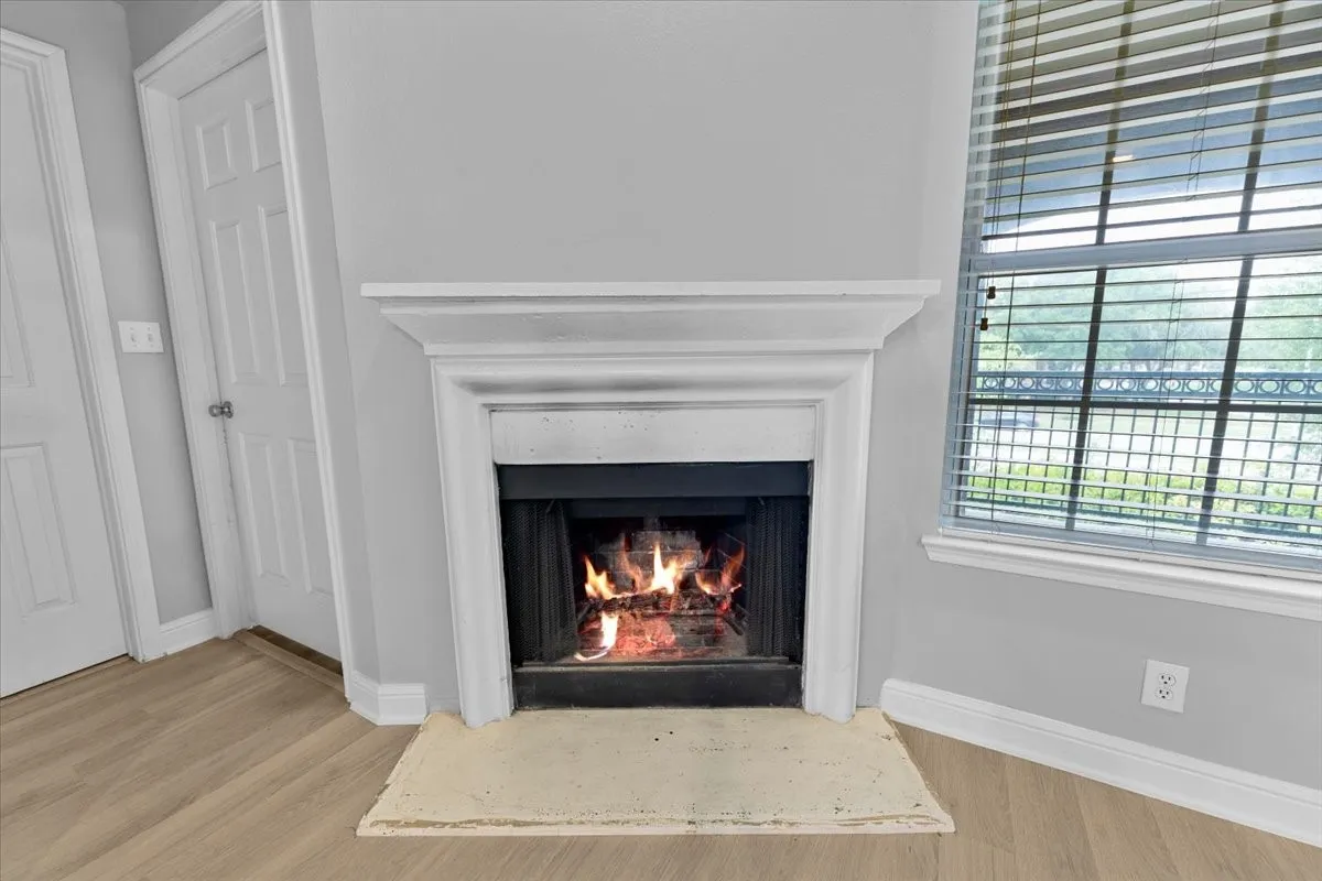 Single Family Residence For Rent in Collin County , 2601 Preston Road, Plano, Texas 75093, 2 Bedrooms, 2 Bathrooms, 1 Garage spaces, 1,246 Sqft, built in 1995, Preowned, Price $1,850, mls#21243575, Real Estate Agent in Plano, Homes For Rent in Collin county, Homes For Rent in Plano, Realtor in Plano Texas, Real Estate Brokerage Independent Realty Texas, Luminita Cordes Realtor