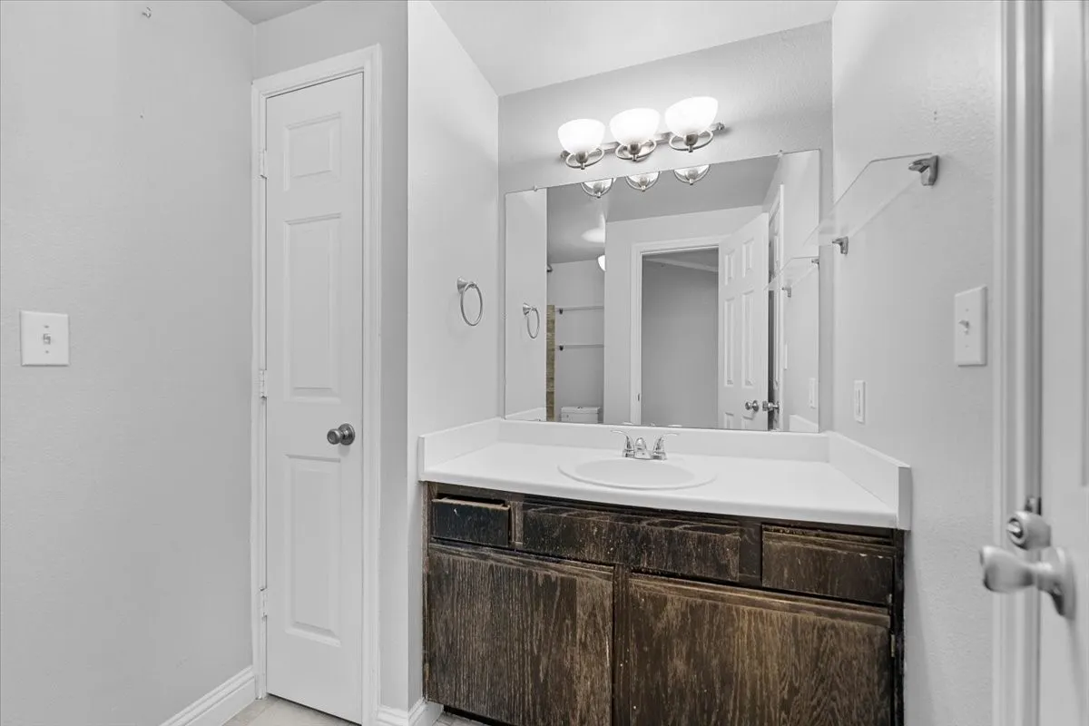Single Family Residence For Rent in Collin County , 2601 Preston Road, Plano, Texas 75093, 2 Bedrooms, 2 Bathrooms, 1 Garage spaces, 1,246 Sqft, built in 1995, Preowned, Price $1,850, mls#21243575, Real Estate Agent in Plano, Homes For Rent in Collin county, Homes For Rent in Plano, Realtor in Plano Texas, Real Estate Brokerage Independent Realty Texas, Luminita Cordes Realtor